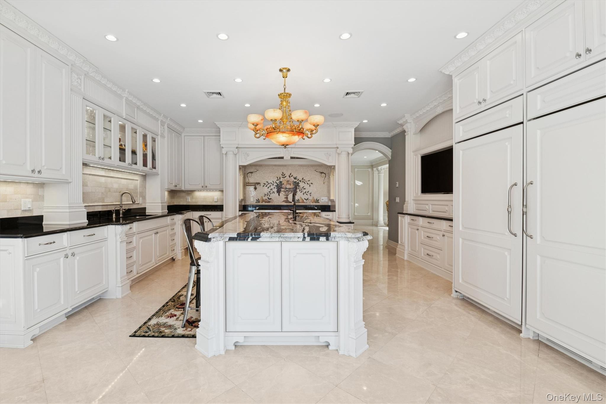 28 Whitney Circle Property Photo 7