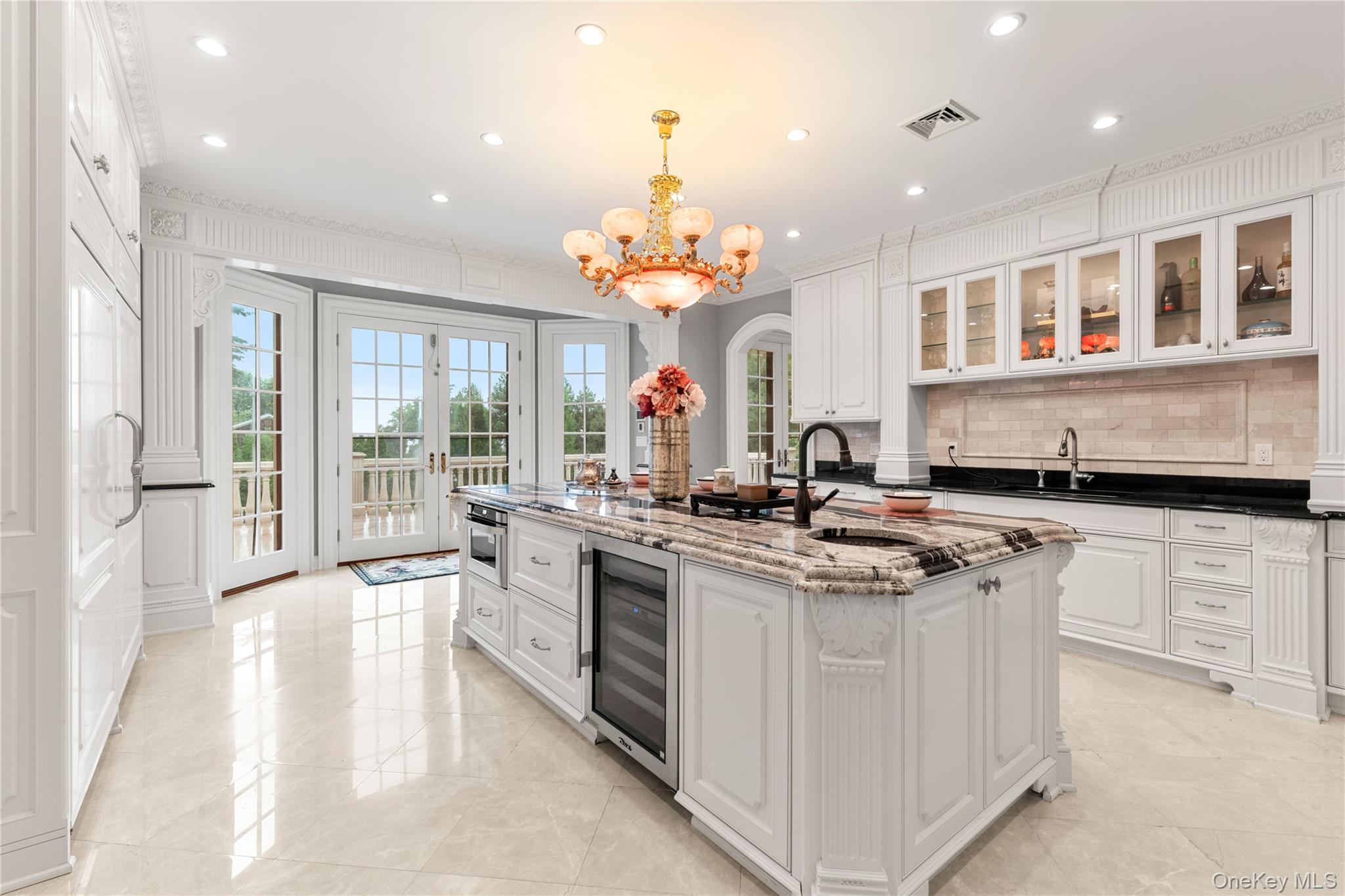 28 Whitney Circle Property Photo 8