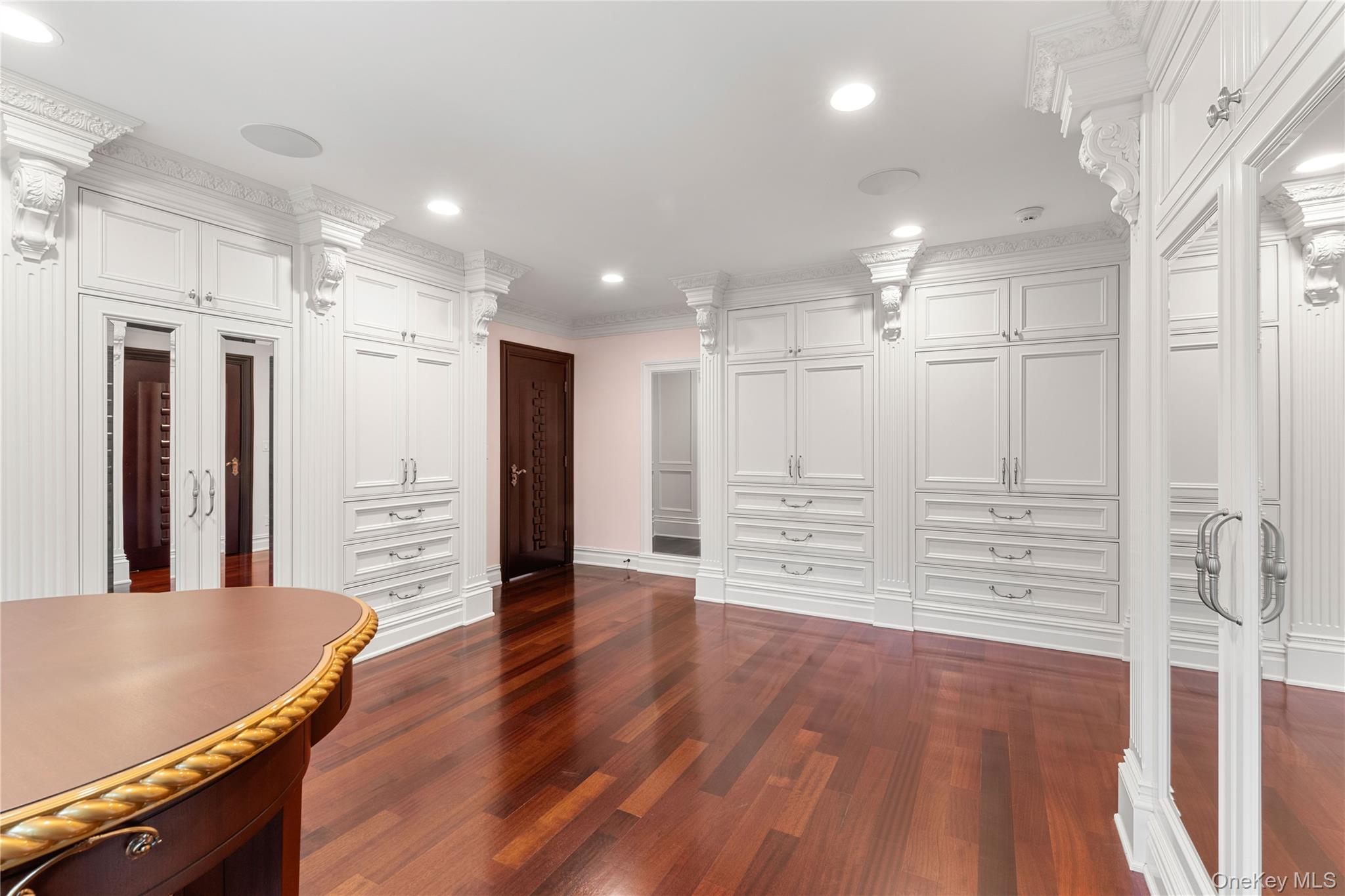28 Whitney Circle Property Photo 16