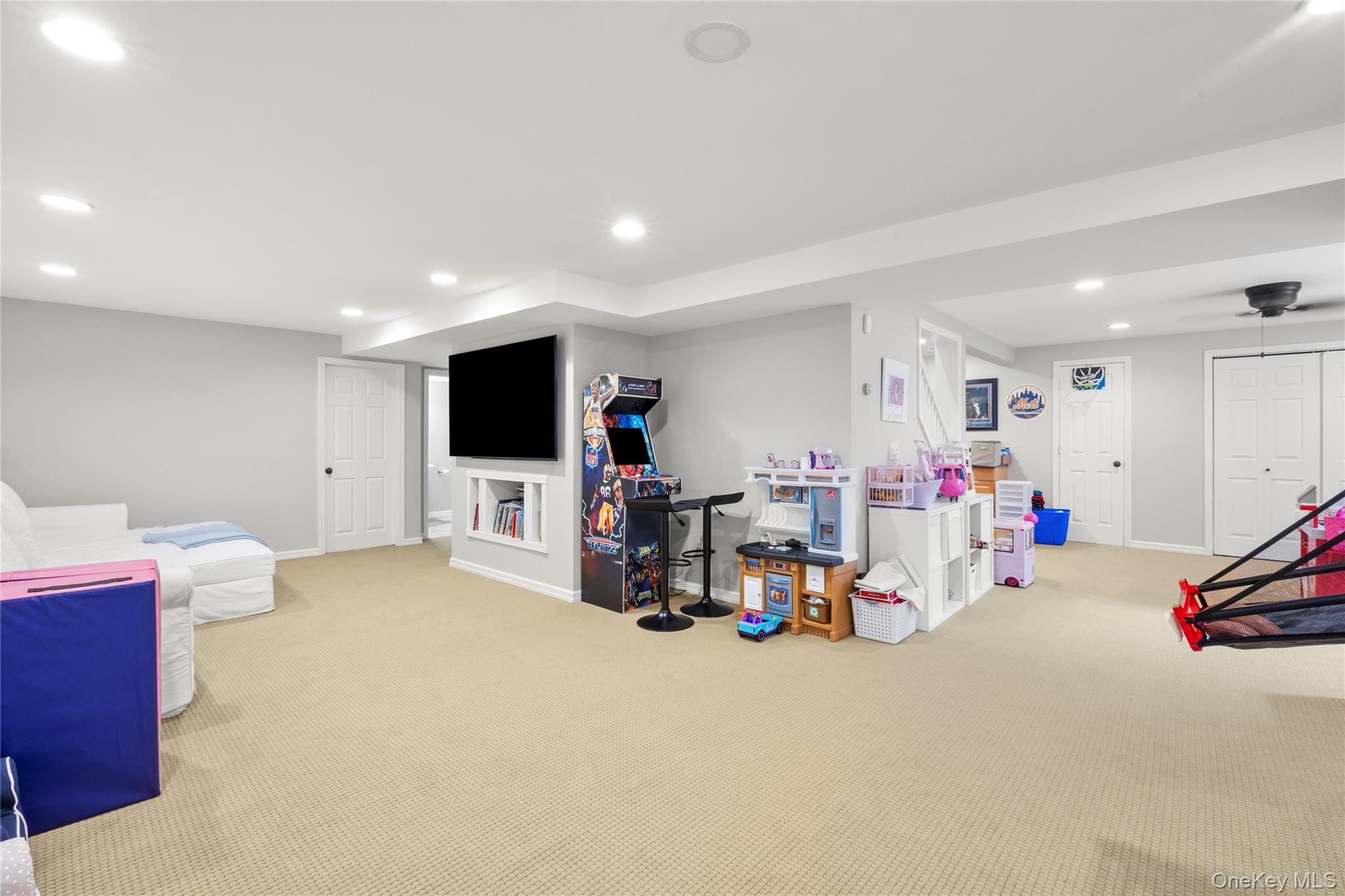 8 Quaker Hill Road Property Photo 37