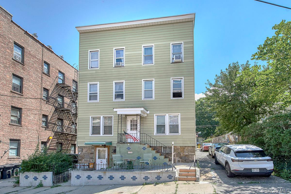 255 S Lexington Avenue Property Photo 1