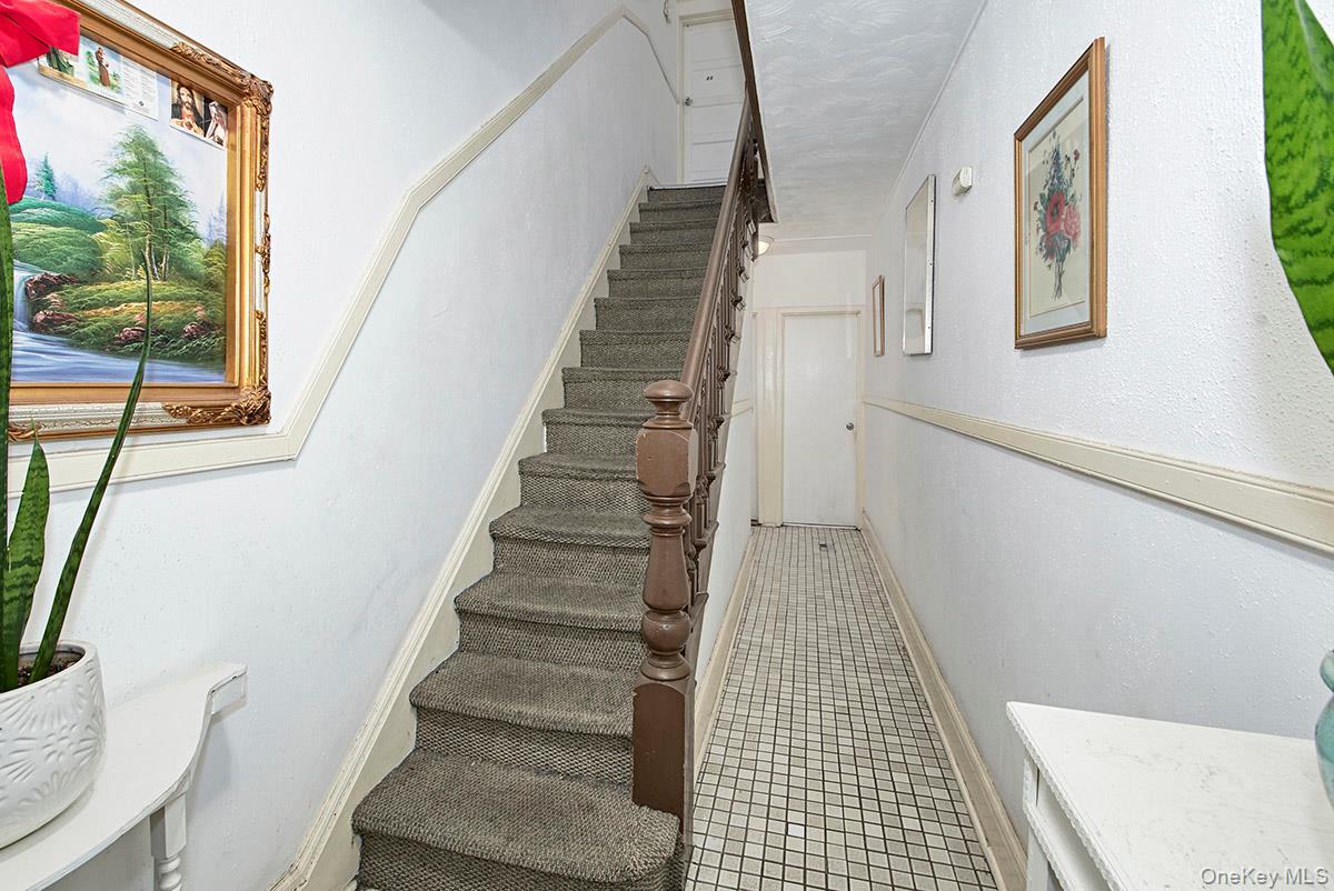 255 S Lexington Avenue Property Photo 3