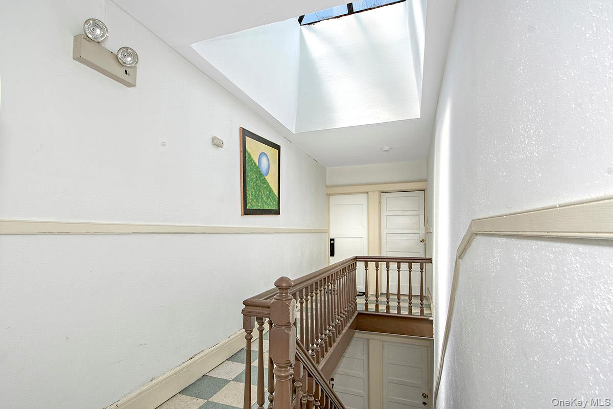 255 S Lexington Avenue Property Photo 4