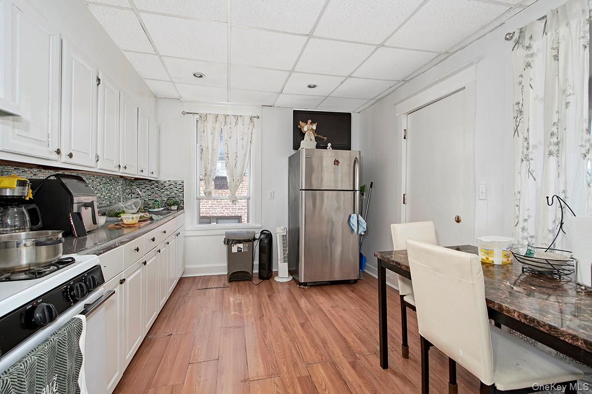 255 S Lexington Avenue Property Photo 5