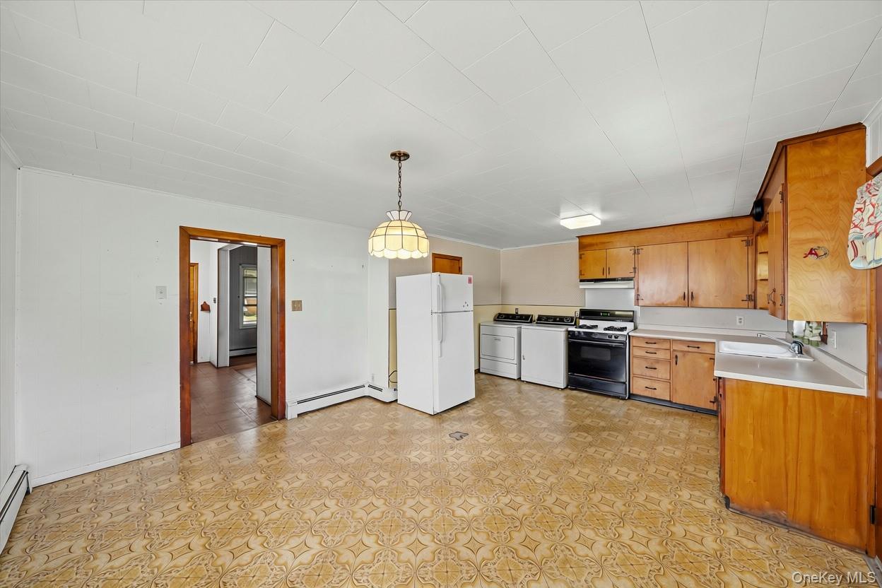 10 Church Street Property Photo 8