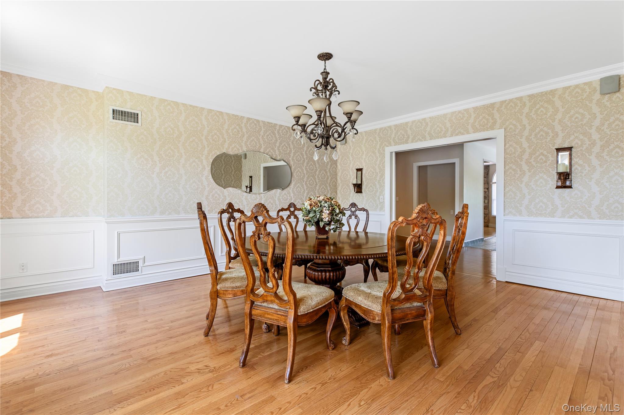 15 Teal Crescent Property Photo 11