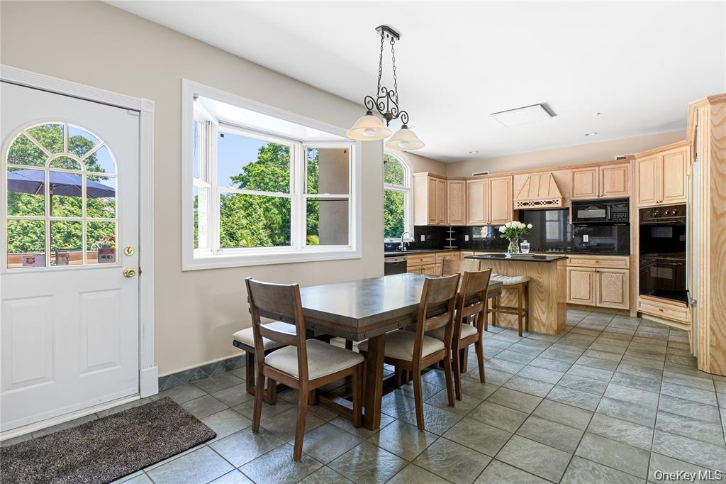 15 Teal Crescent Property Photo 13