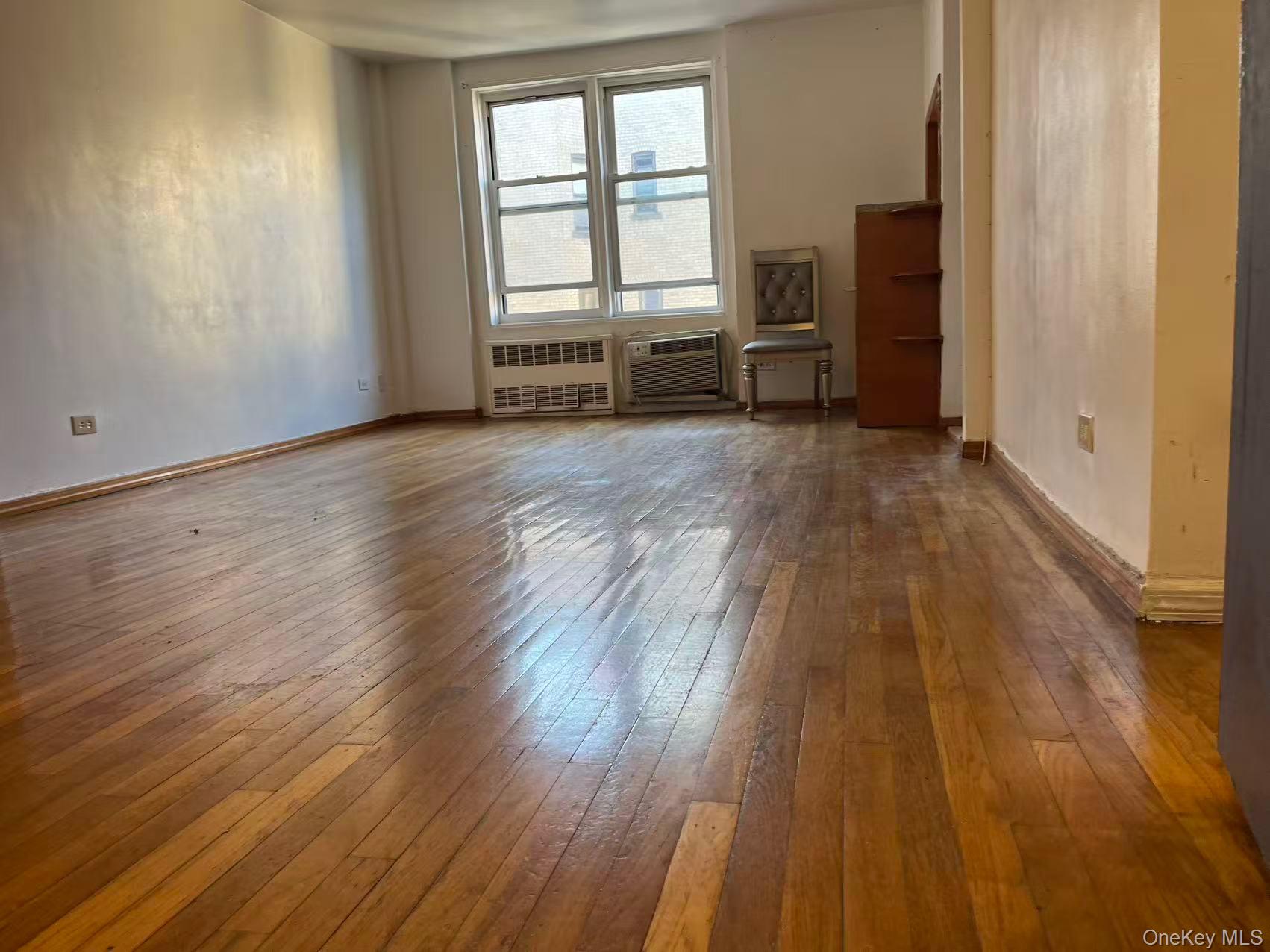 1332 Metropolitan Avenue 6a Property Photo 2