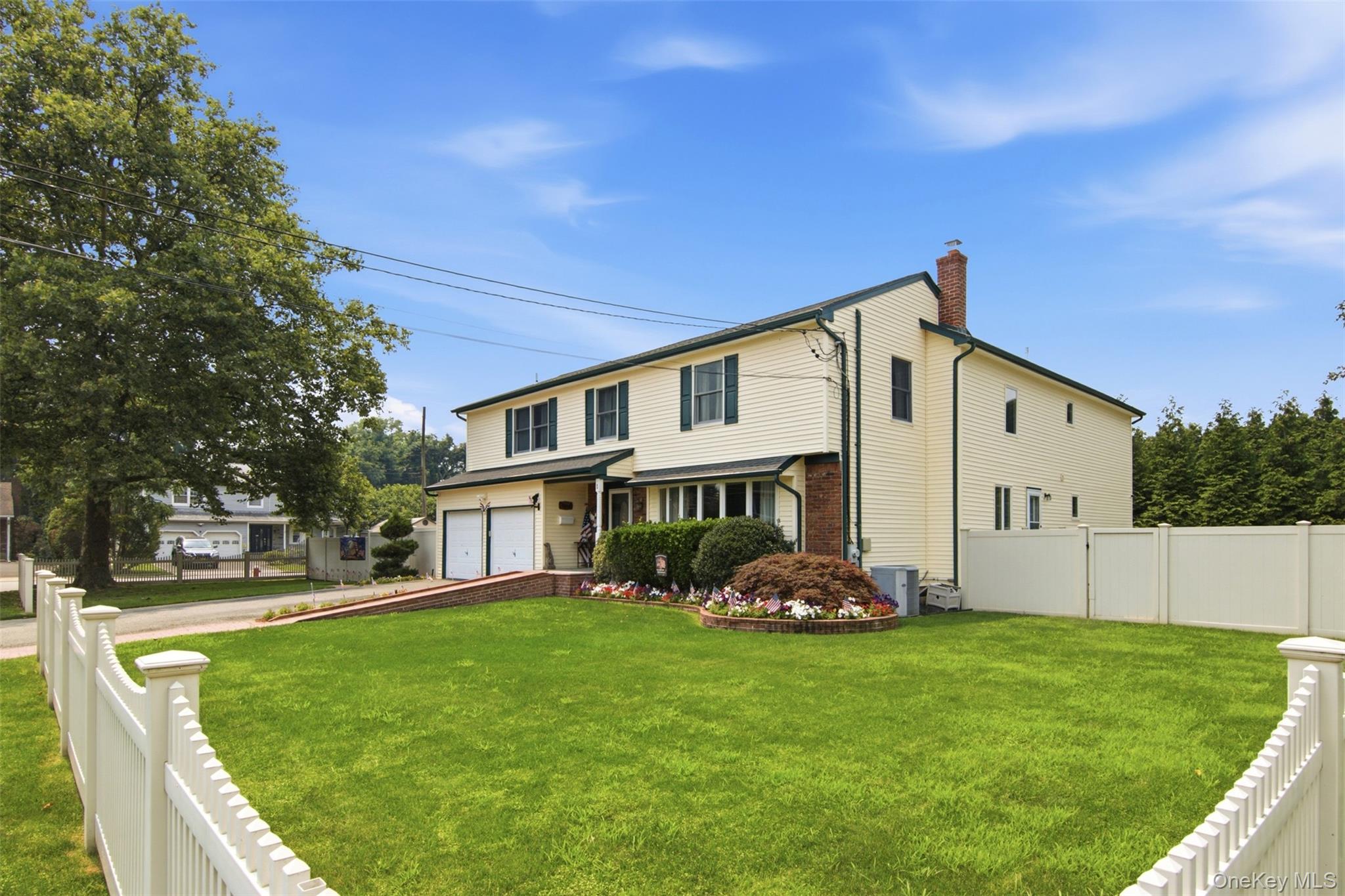 1 Geoffrey Avenue Property Photo 1