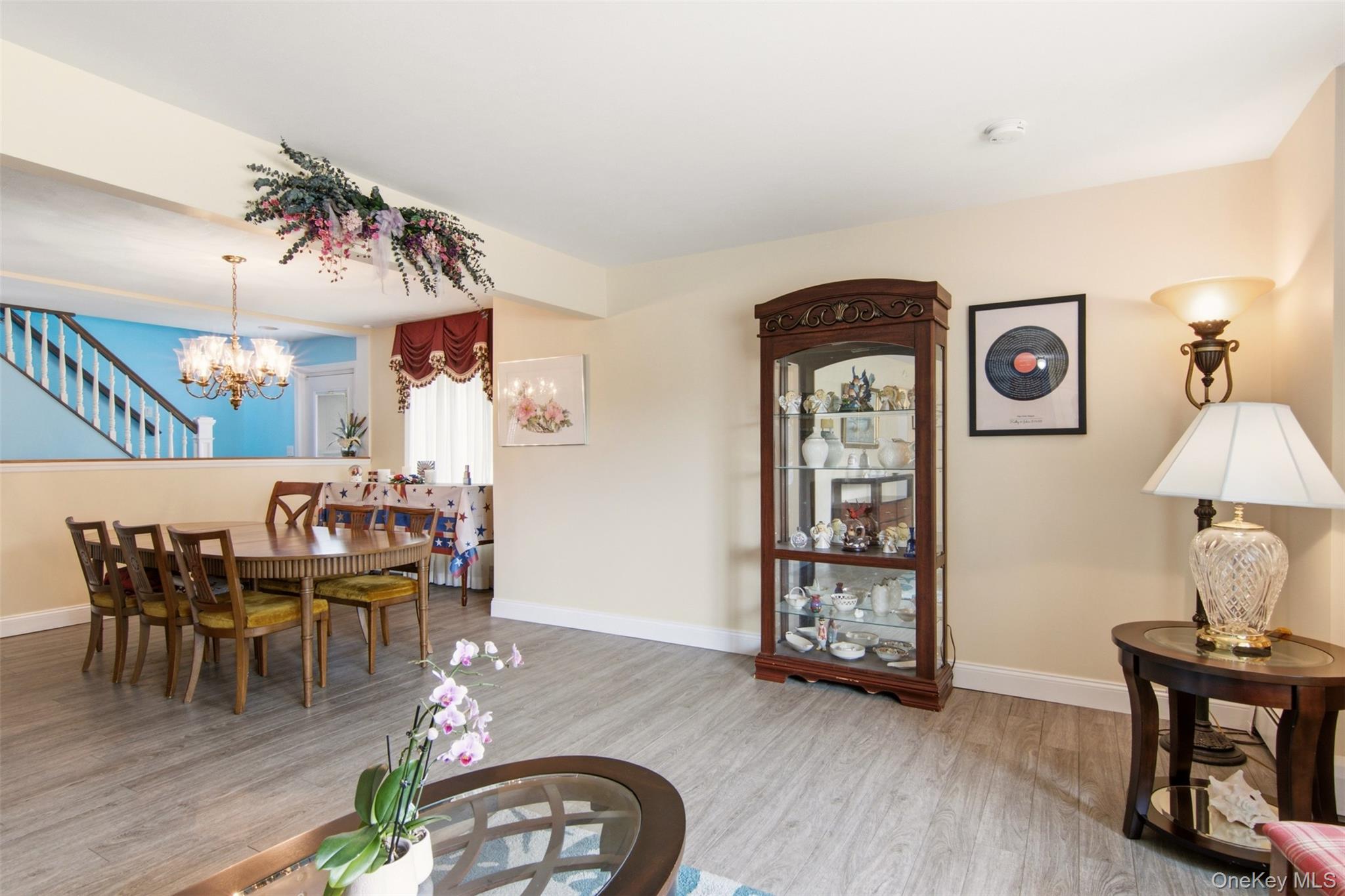 1 Geoffrey Avenue Property Photo 6