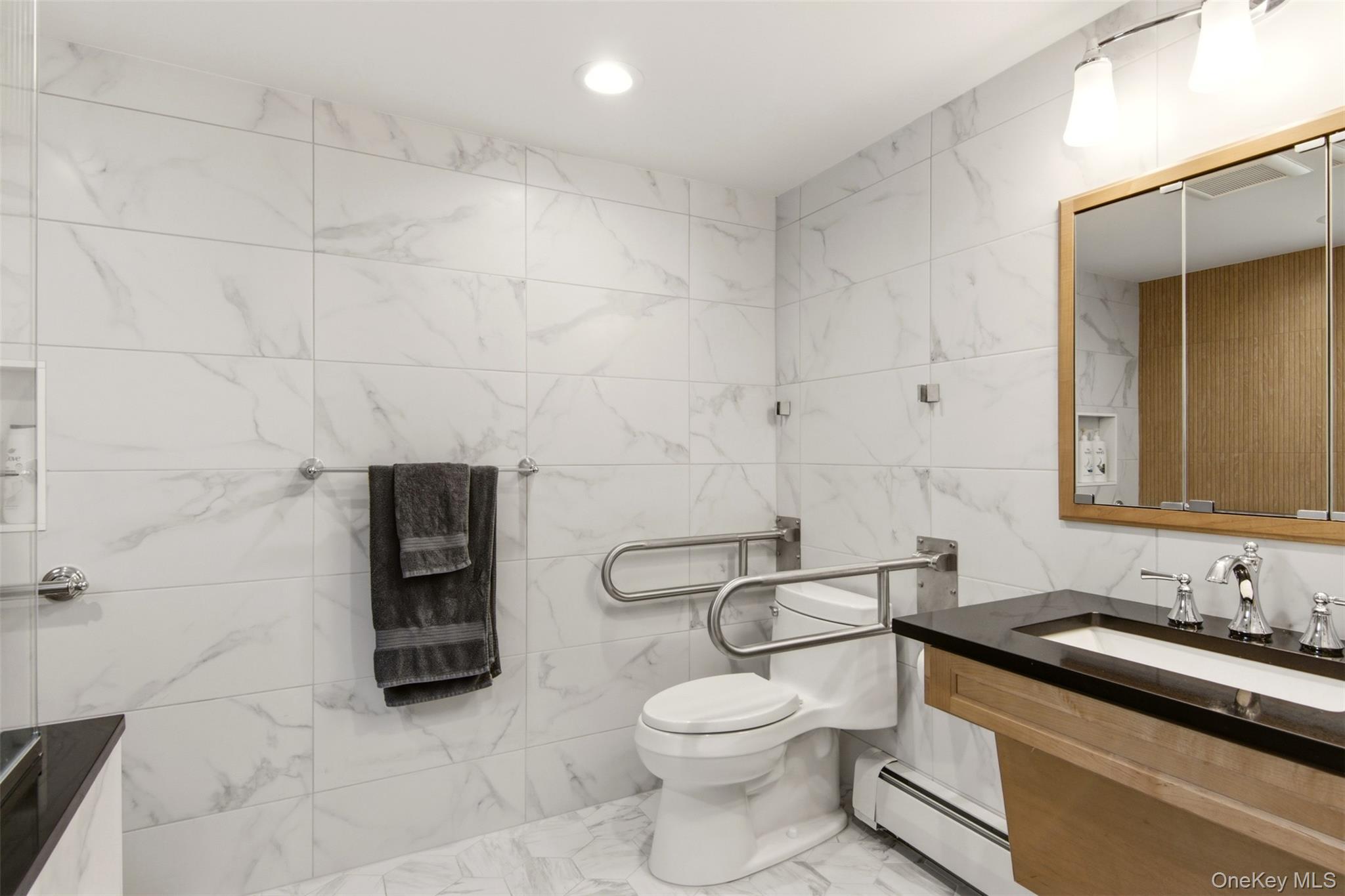 1 Geoffrey Avenue Property Photo 18