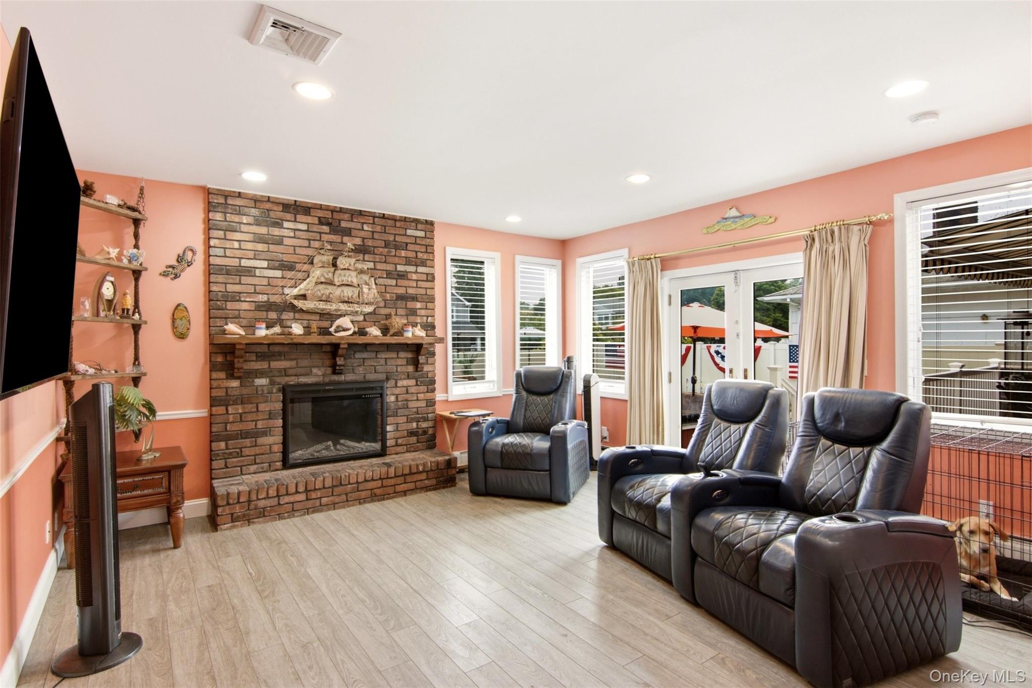 1 Geoffrey Avenue Property Photo 26