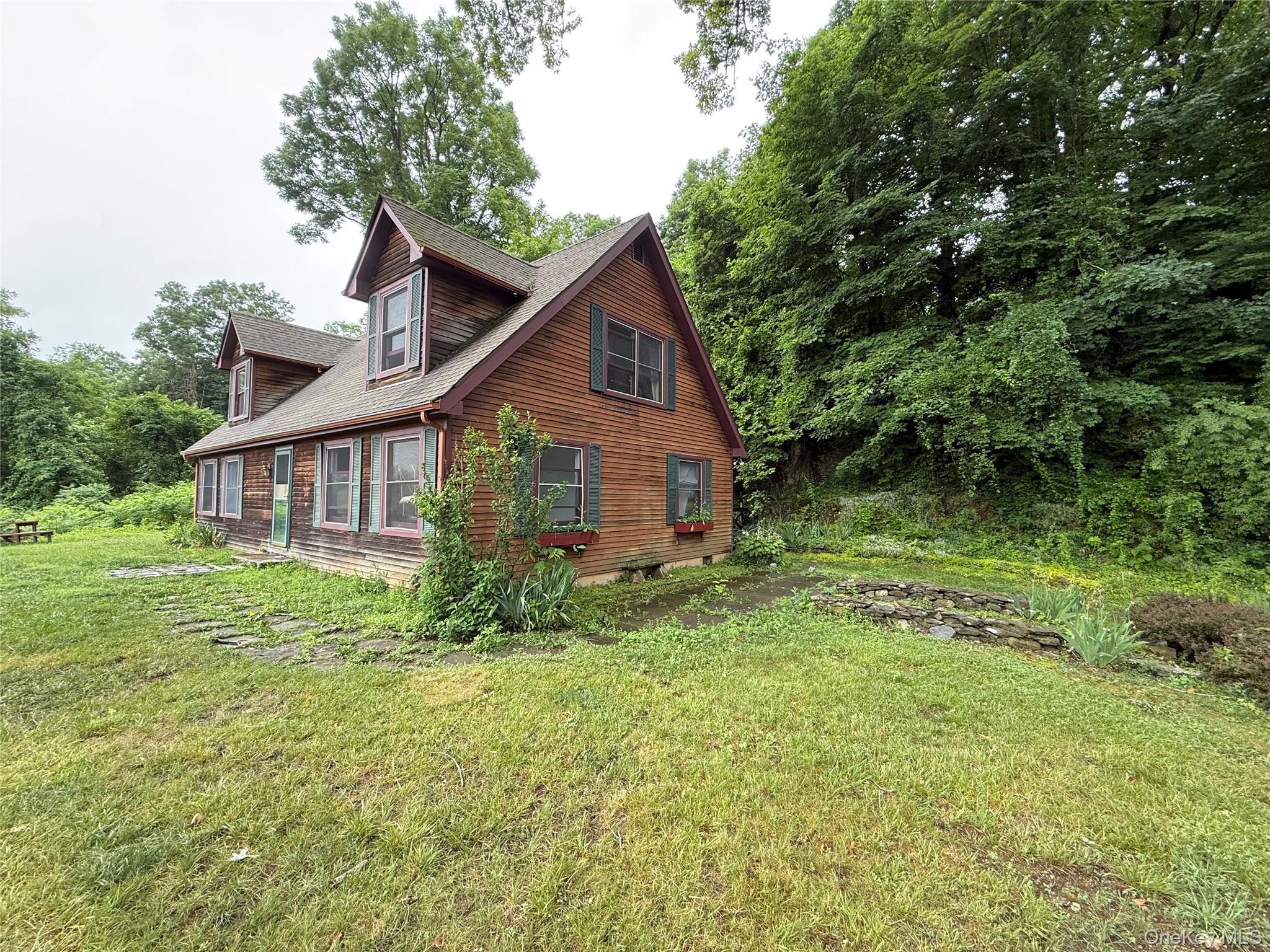 690 Route 311 Property Photo 2