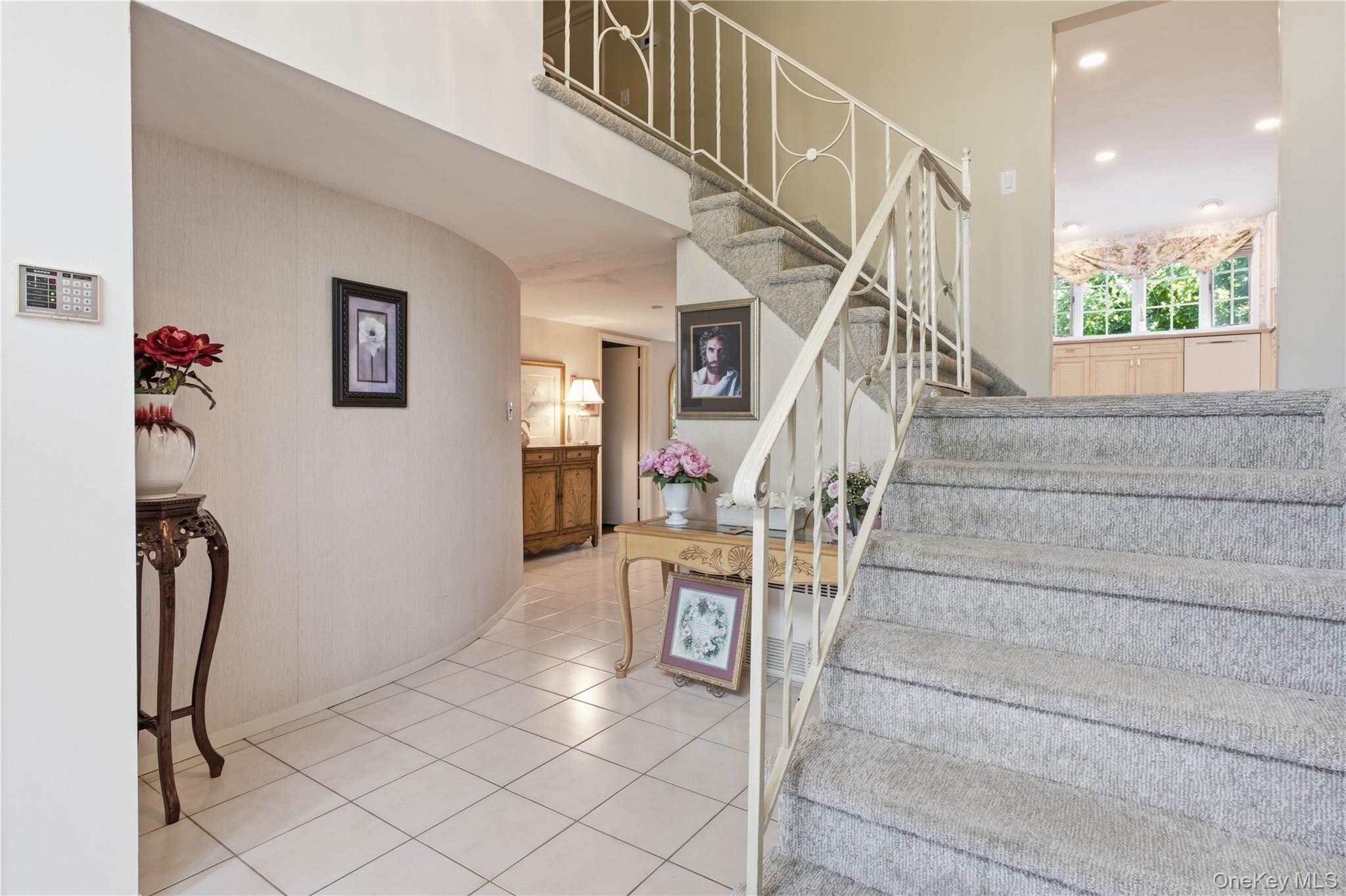 1 S Oaks Boulevard Property Photo 3