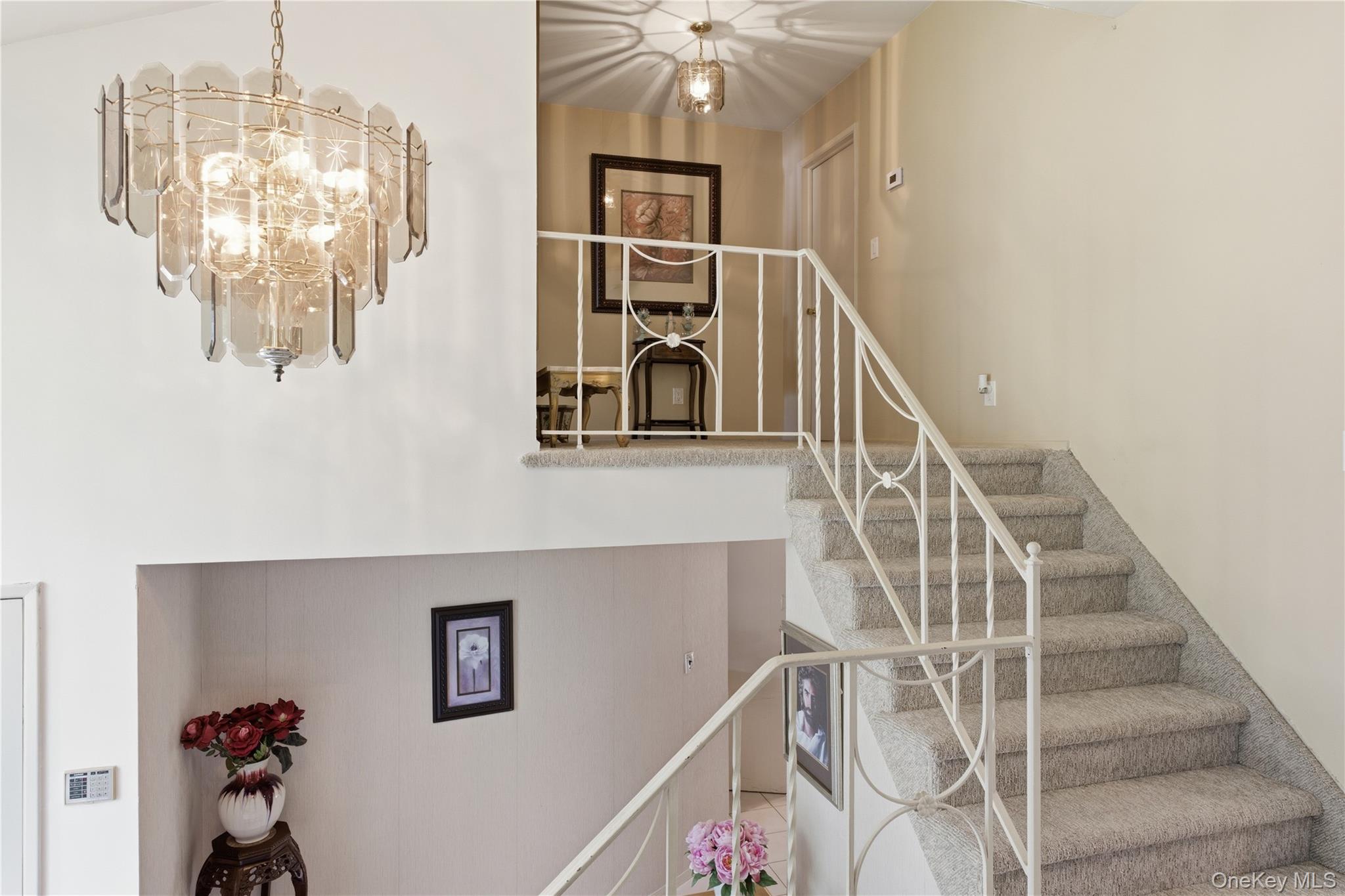 1 S Oaks Boulevard Property Photo 4