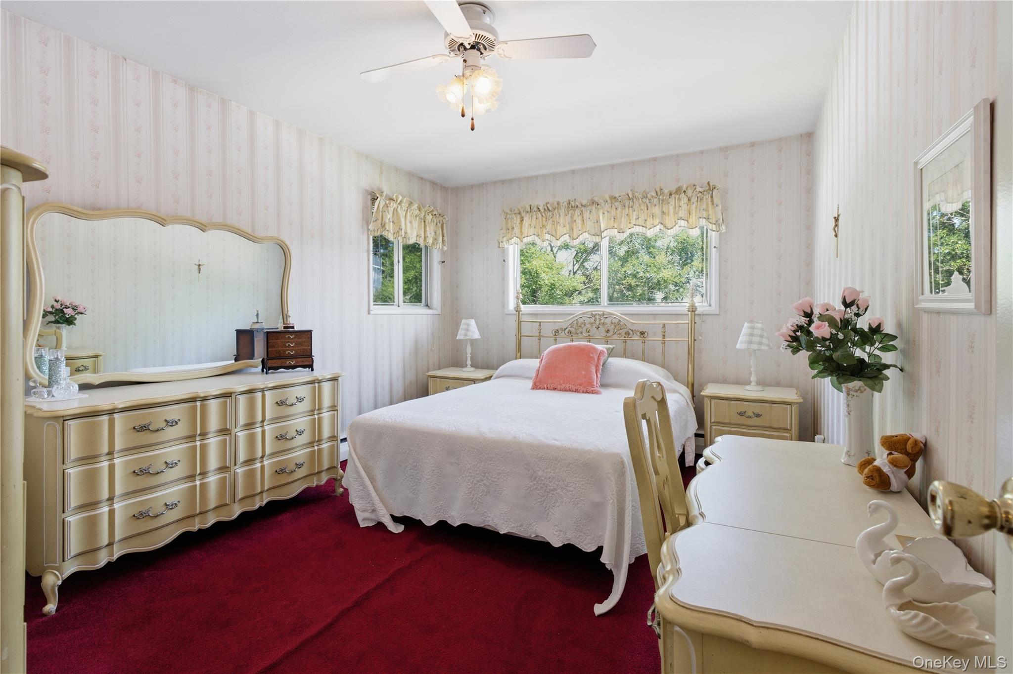 1 S Oaks Boulevard Property Photo 16