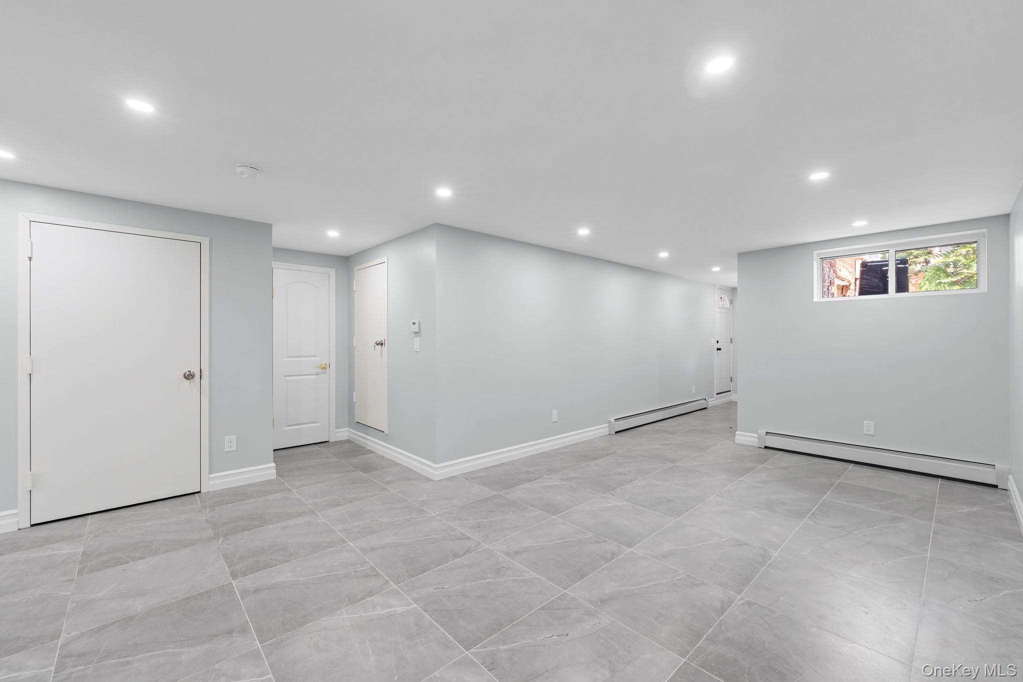 24 E 55th Street Property Photo 9