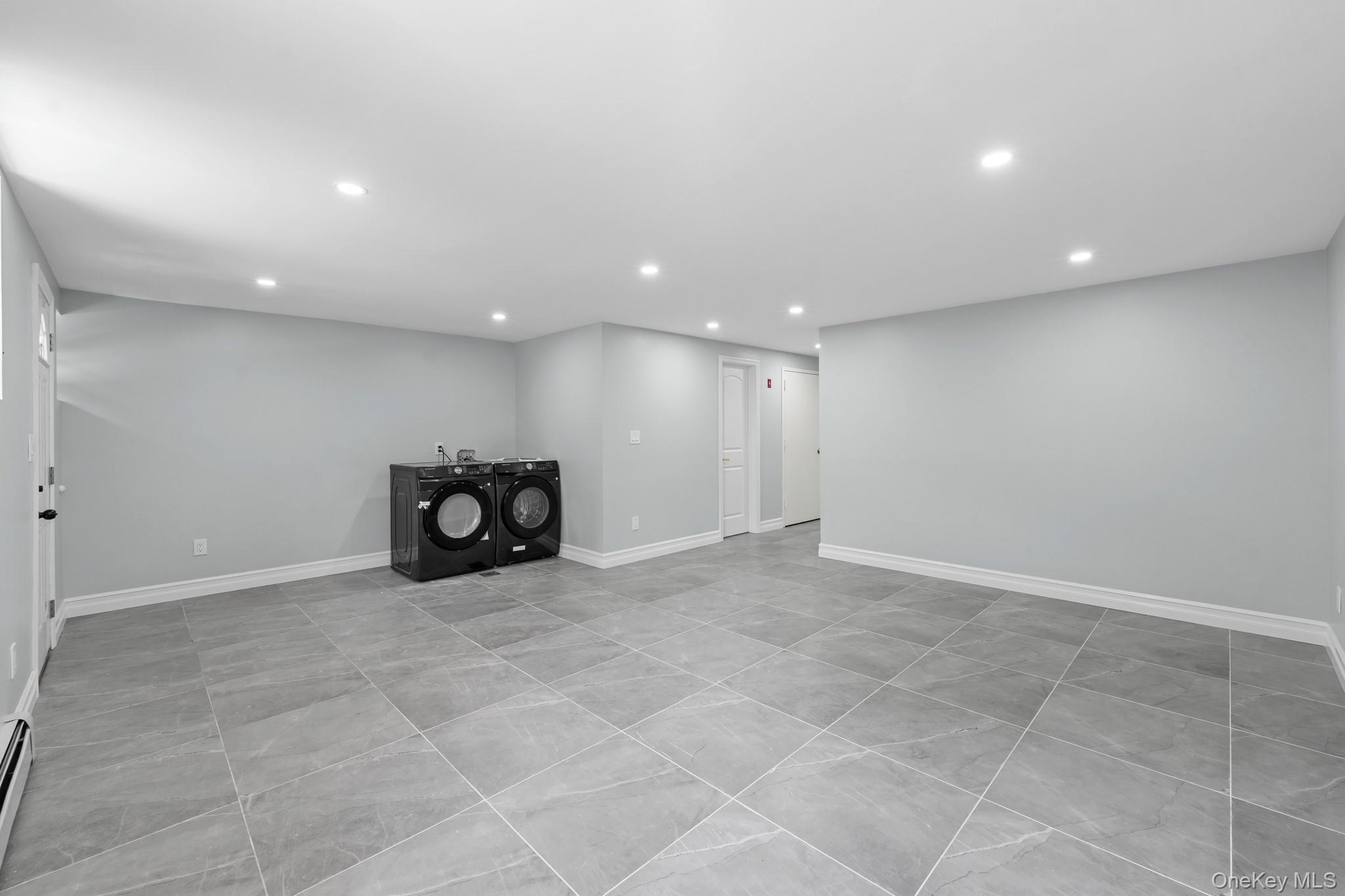 24 E 55th Street Property Photo 11