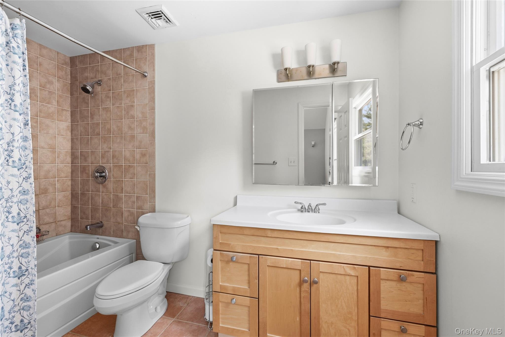 19 Duquesne Drive Property Photo 18