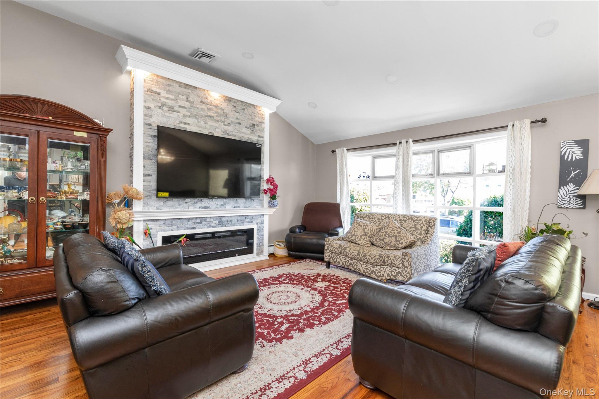 80 Rosalie Court Property Photo 3