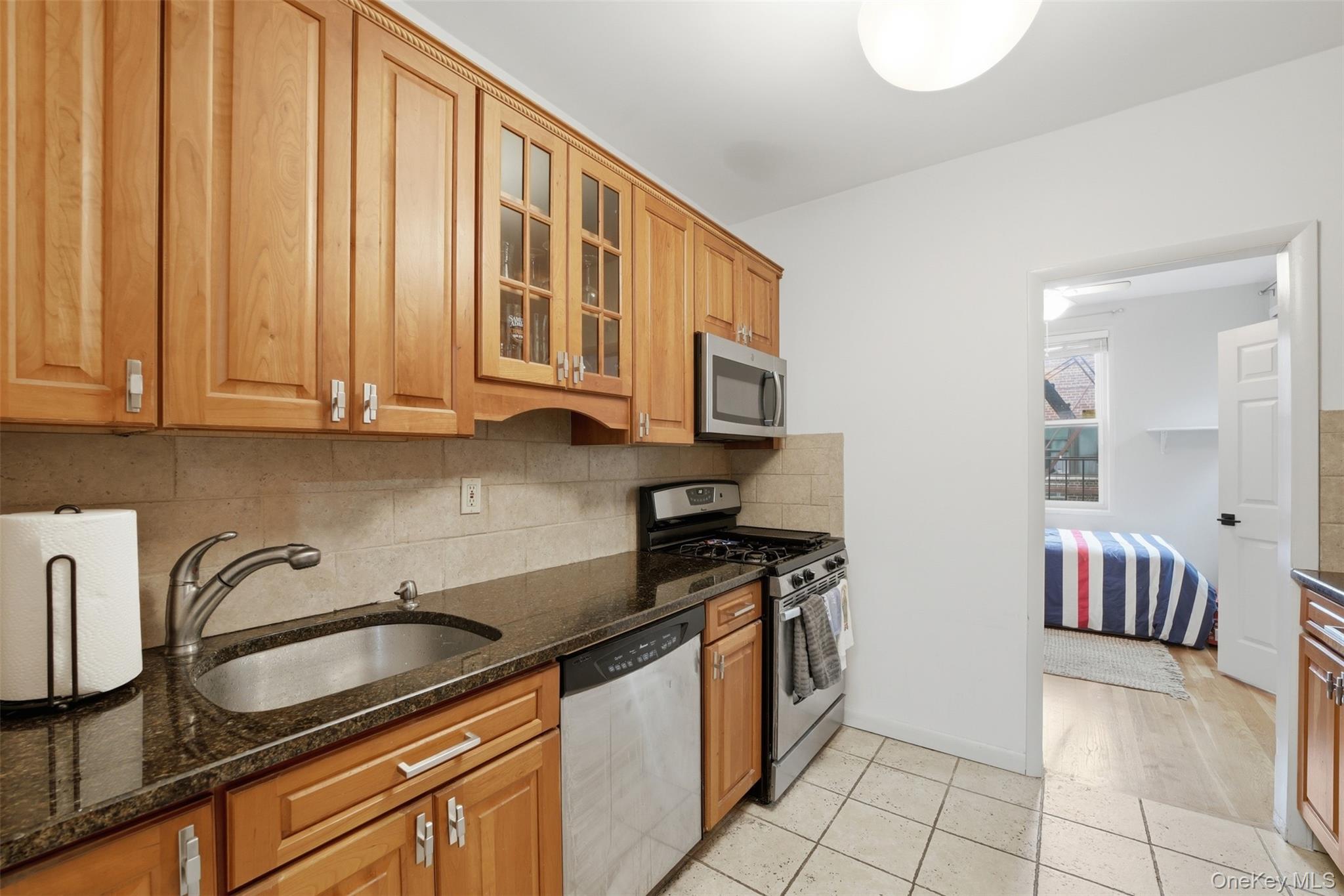 953 W Boston Post Road 3a Property Photo 13