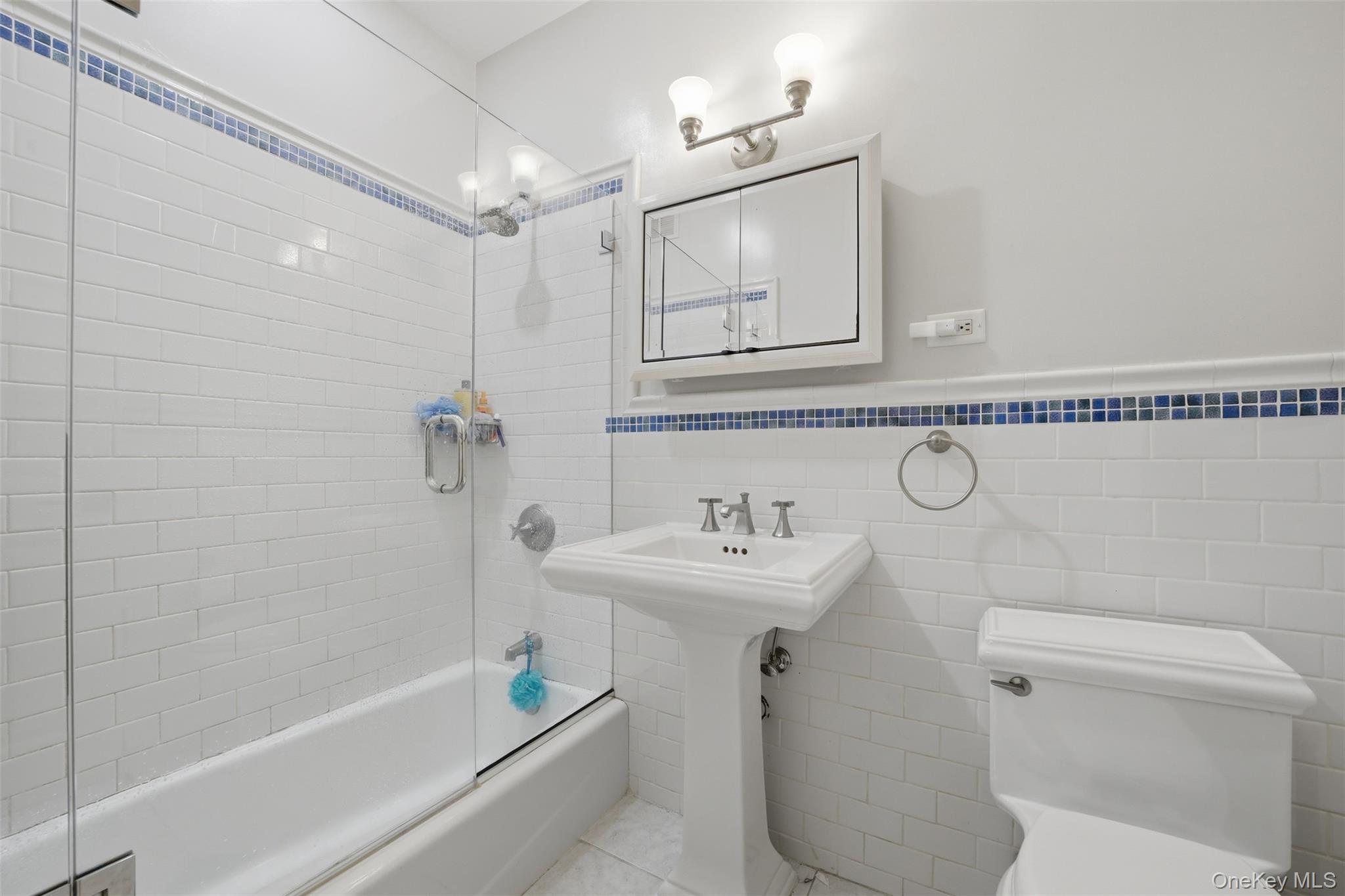 953 W Boston Post Road 3a Property Photo 22