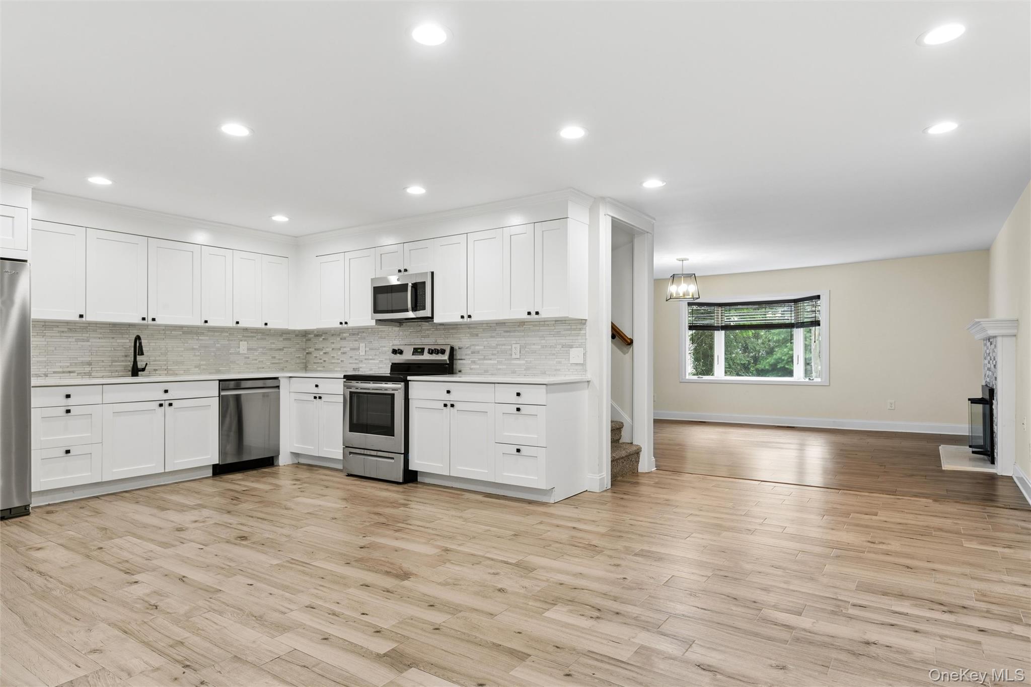 2639 N Wading River Road Property Photo 1