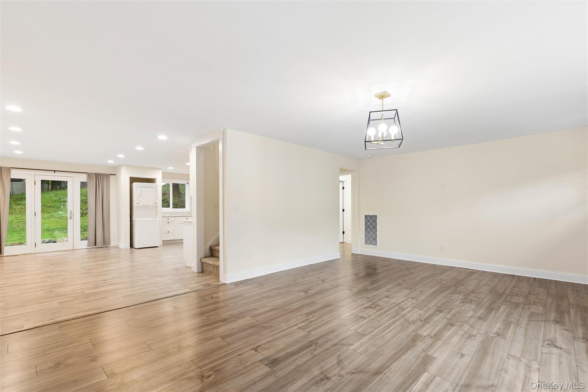 2639 N Wading River Road Property Photo 12