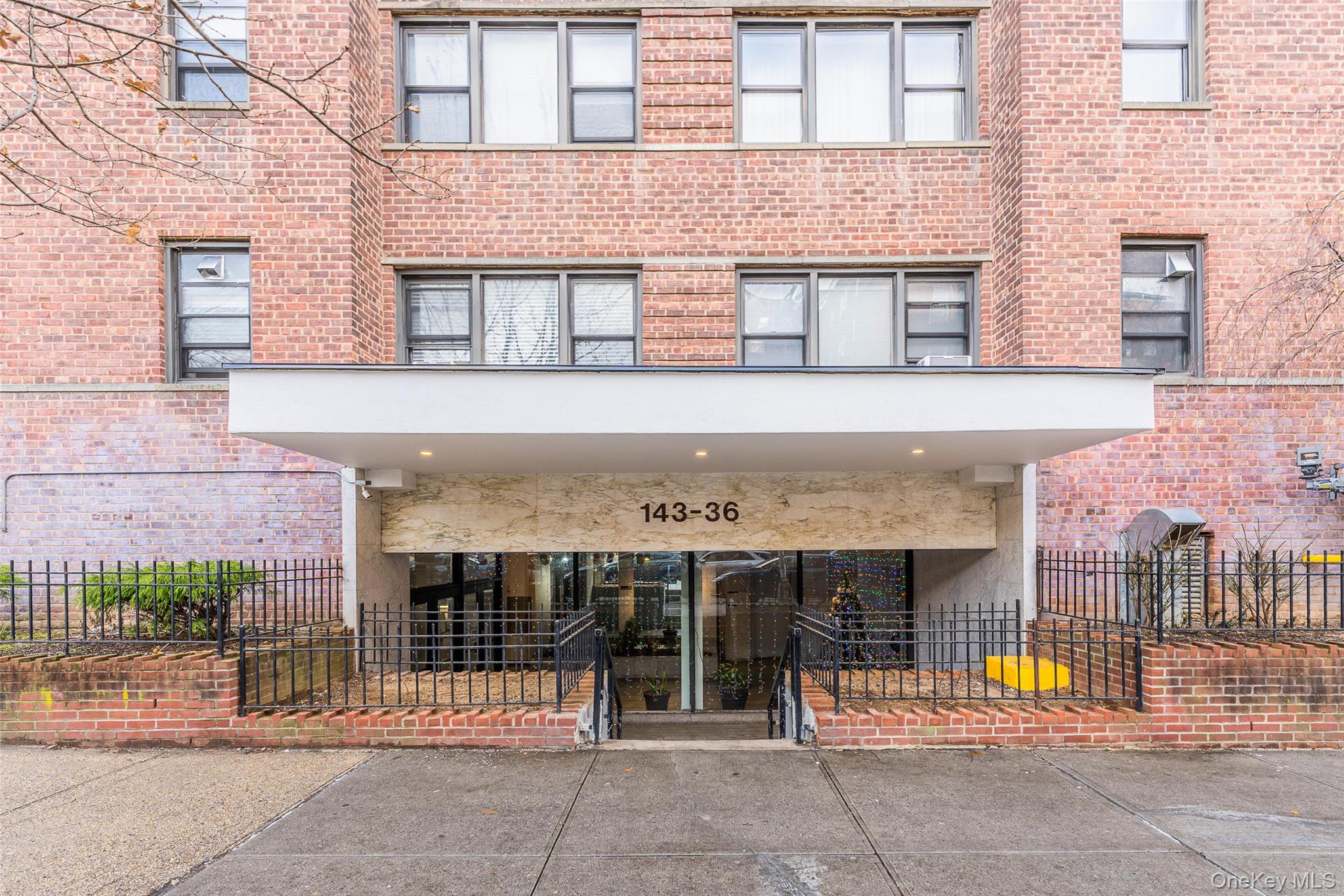 143-36 Barclay Avenue 1H Property Photo 1