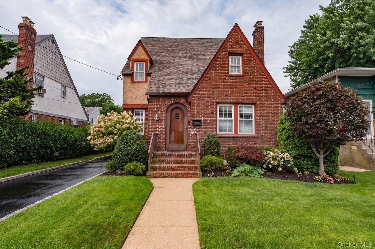 6 Troy Place Property Photo 1