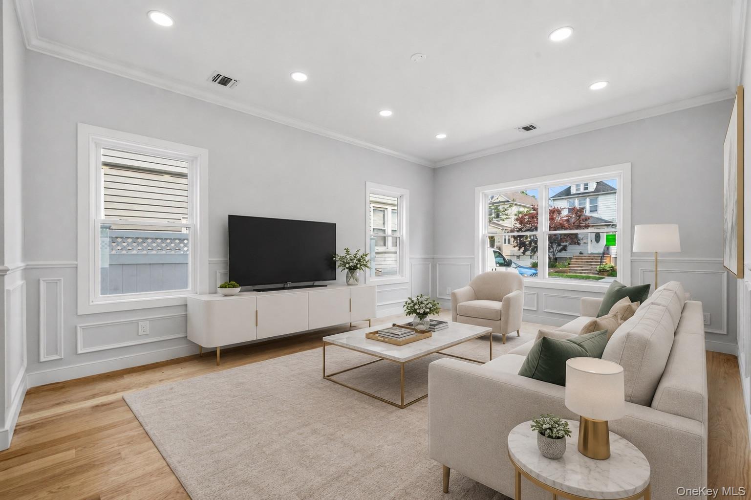 249 Bedford Avenue Property Photo 4