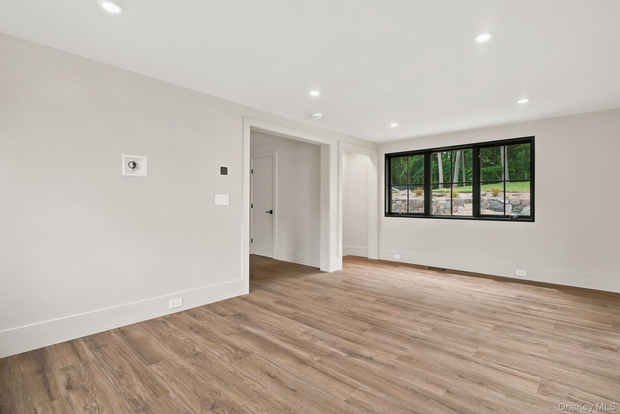 77 Montrose Station Road Property Photo 18