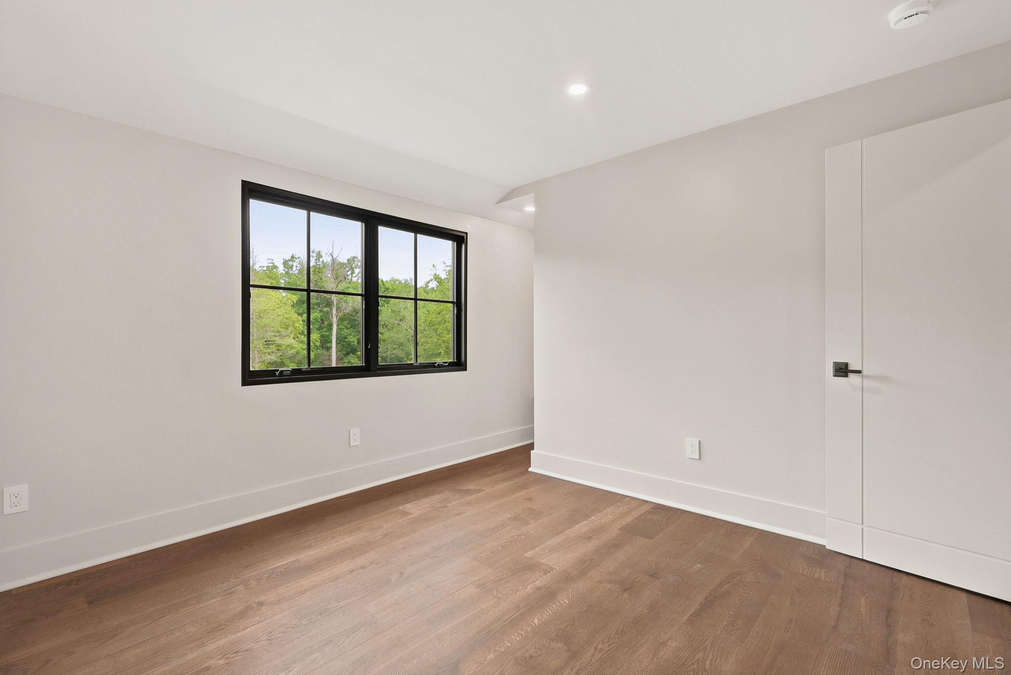 77 Montrose Station Road Property Photo 26