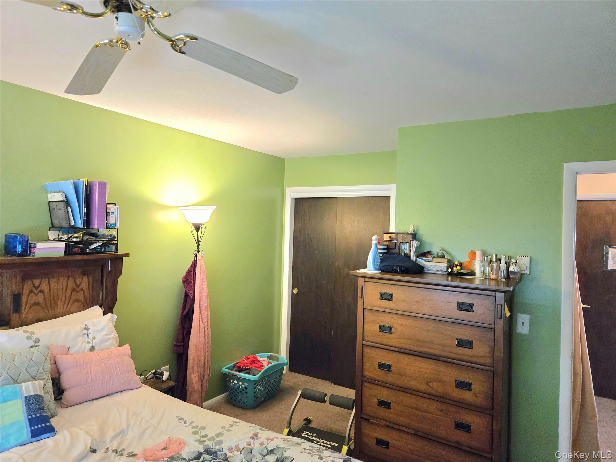 9 Creekview Court Property Photo 6