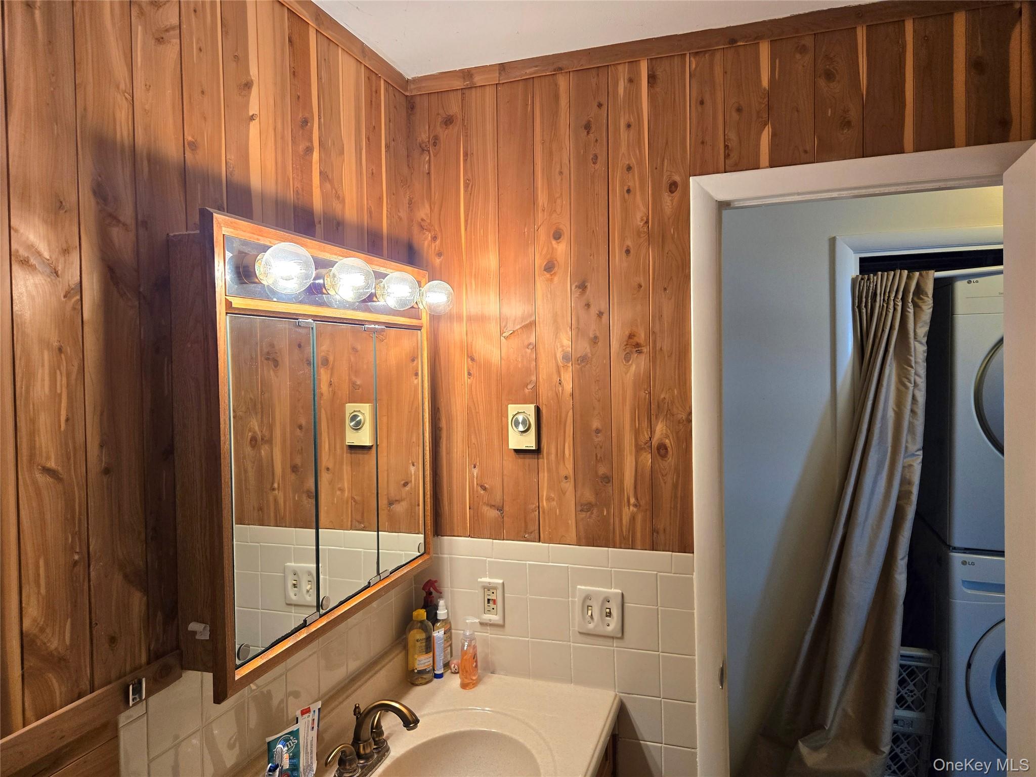 9 Creekview Court Property Photo 10