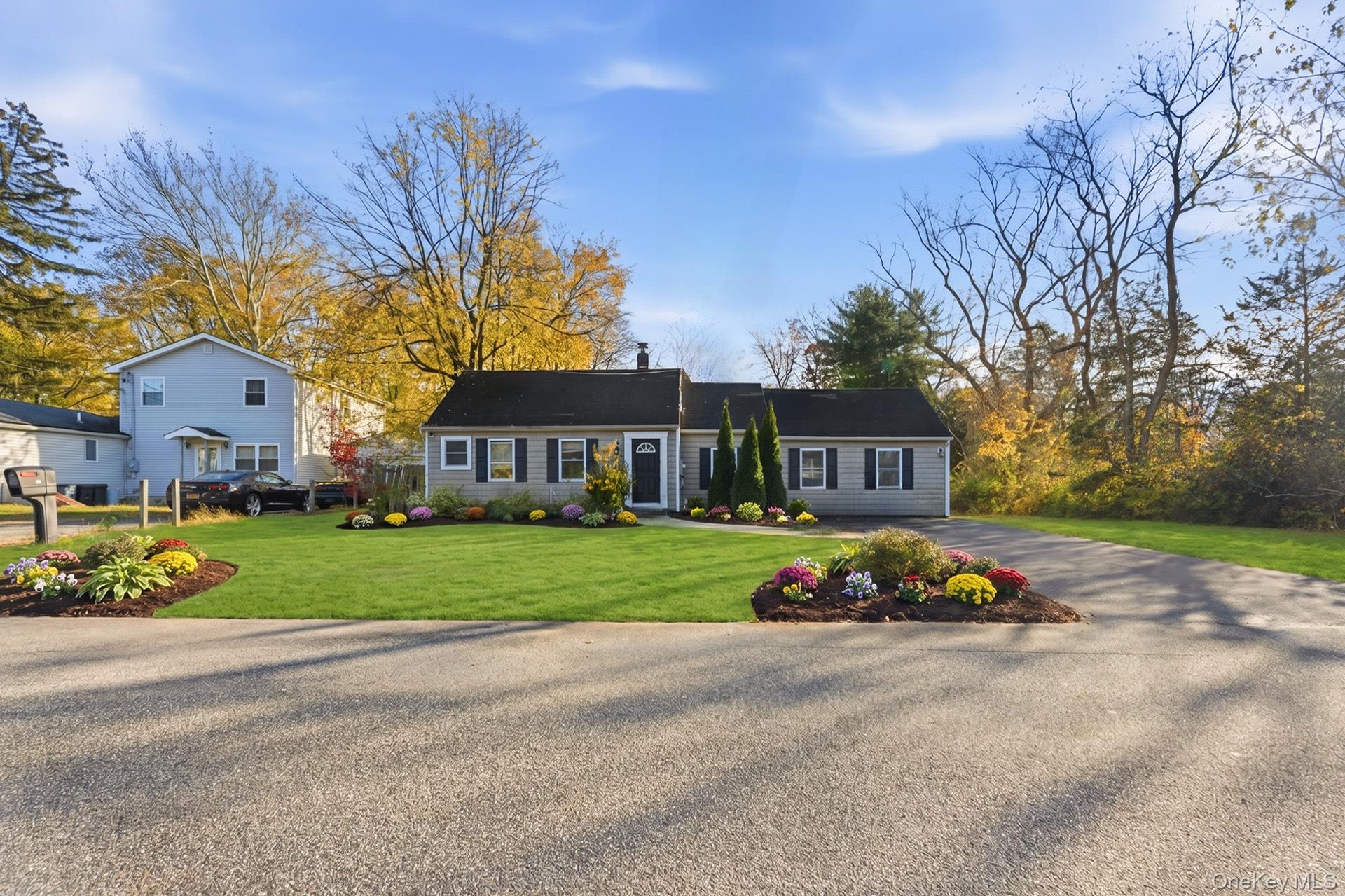 36 Ralph Avenue Property Photo 1