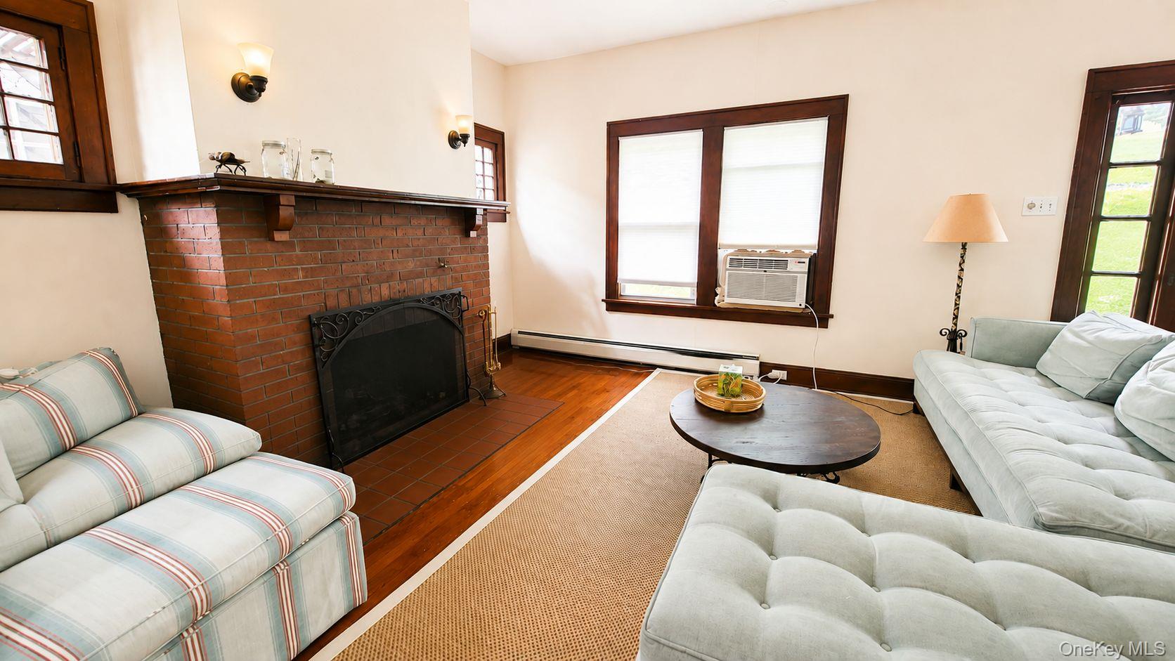 32 S Boulevard Property Photo 3