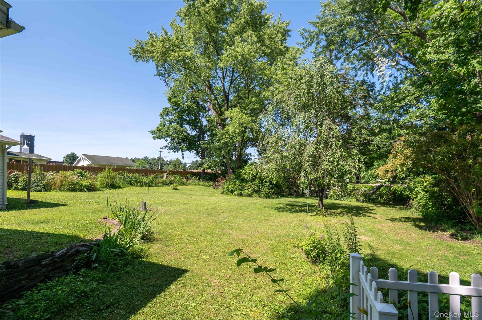 1402 Albany Avenue Property Photo 6
