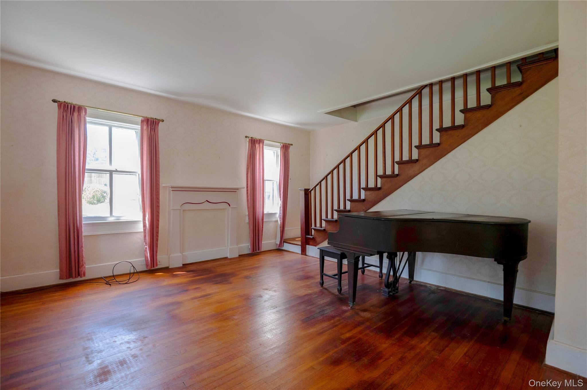 1402 Albany Avenue Property Photo 12
