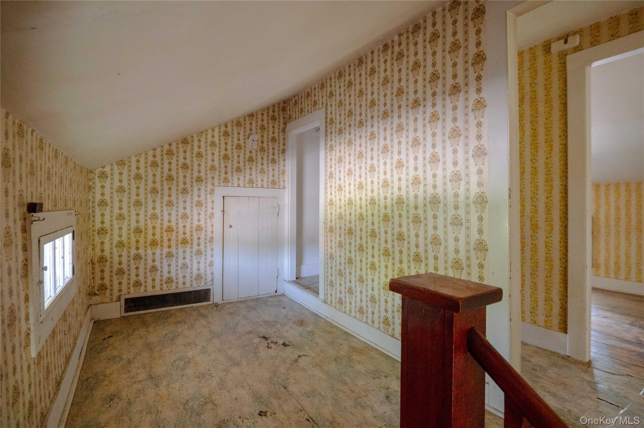 1402 Albany Avenue Property Photo 21