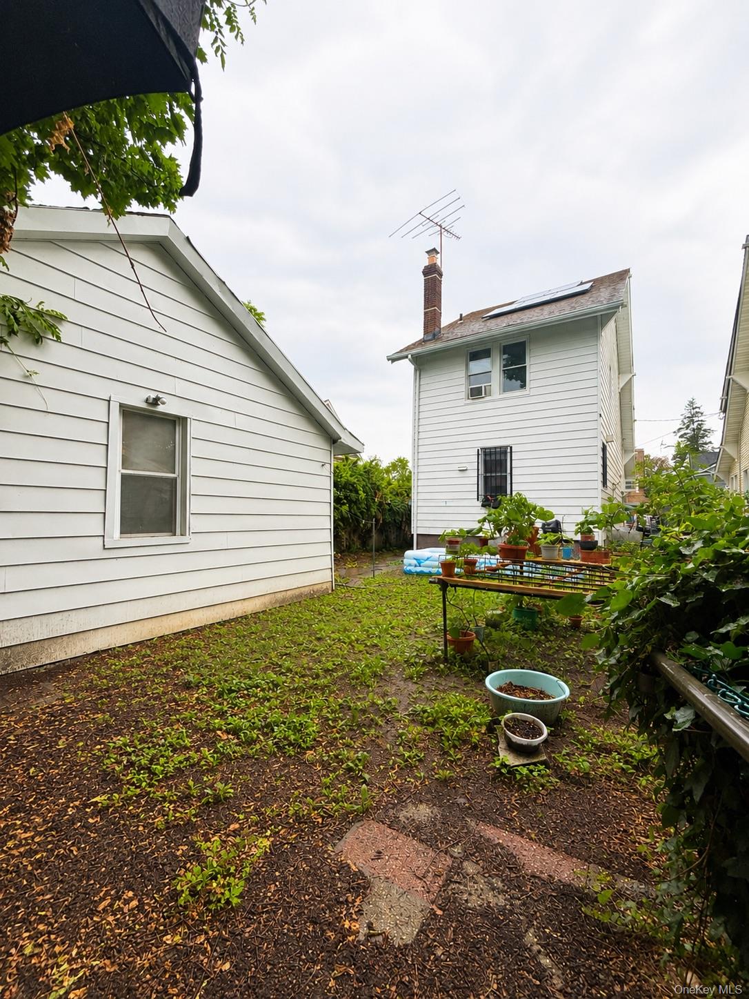 100-49 198th Street Property Photo 5
