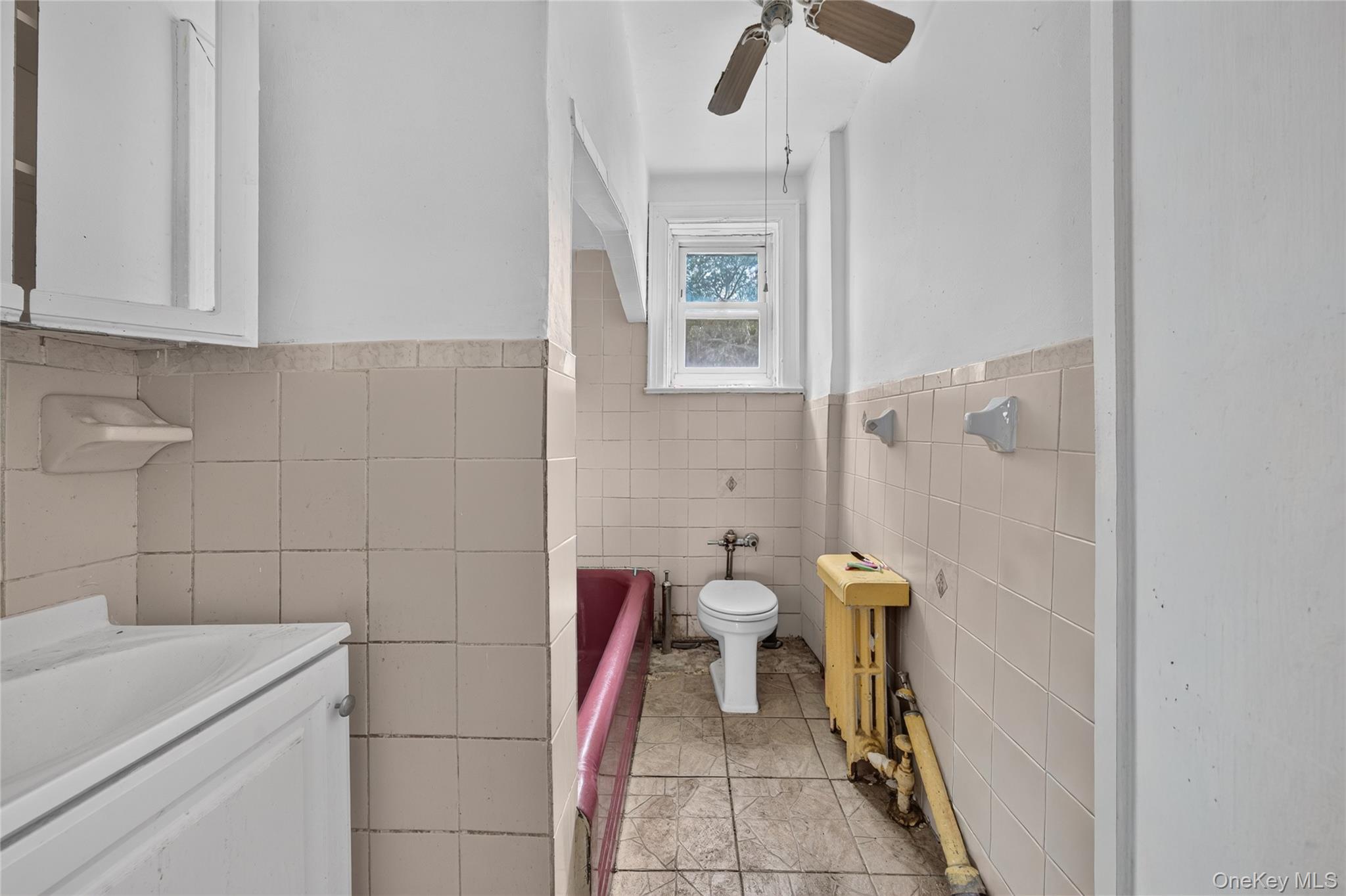 907 E 46th Street Property Photo 13