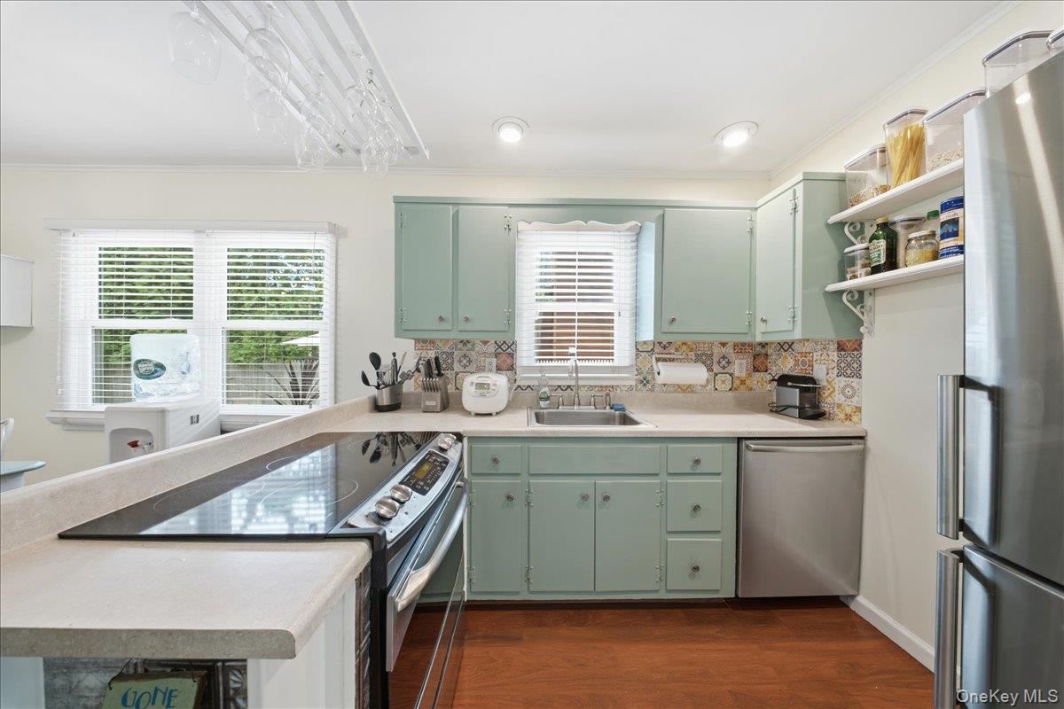 10 Graham Road Property Photo 18