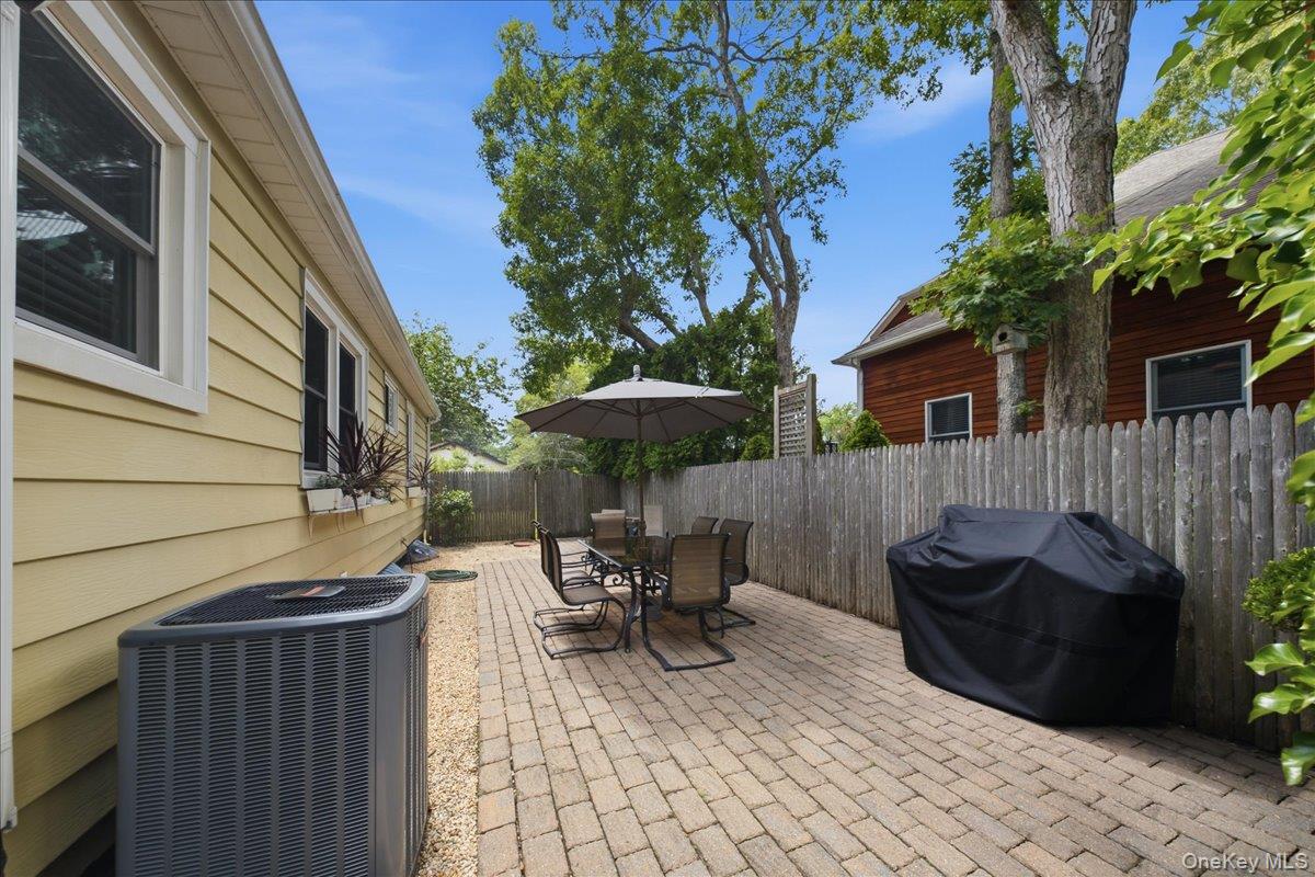 10 Graham Road Property Photo 24