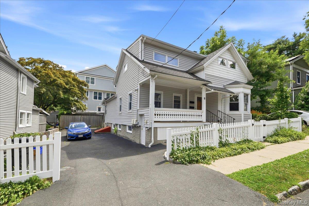 86 Maple Street Property Photo 2