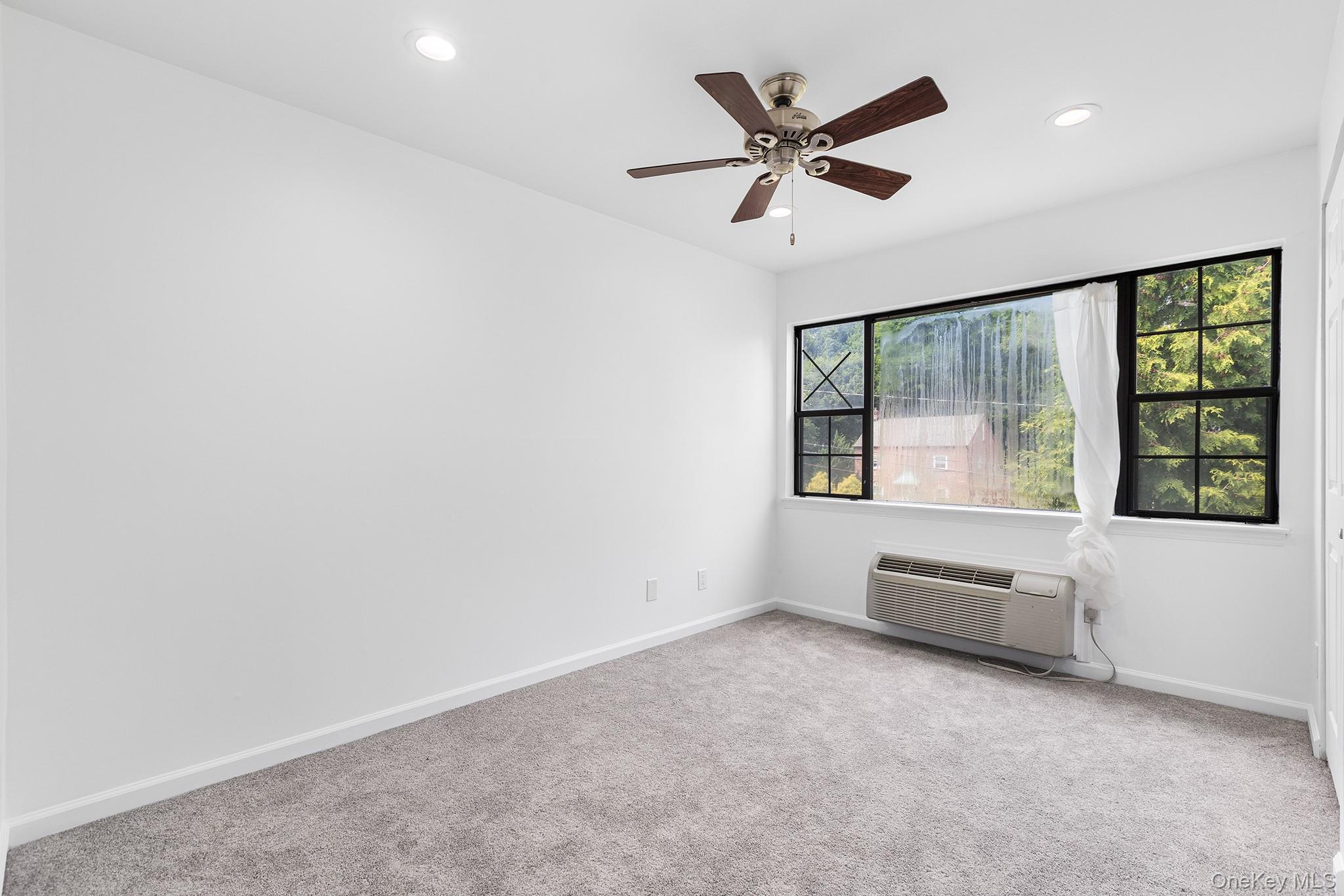 408 Carpenter Avenue 2 Property Photo 13