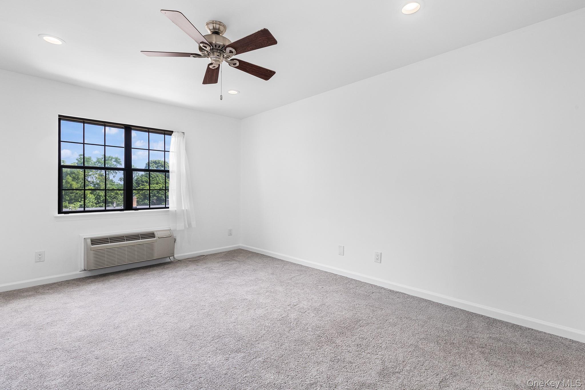 408 Carpenter Avenue 2 Property Photo 18