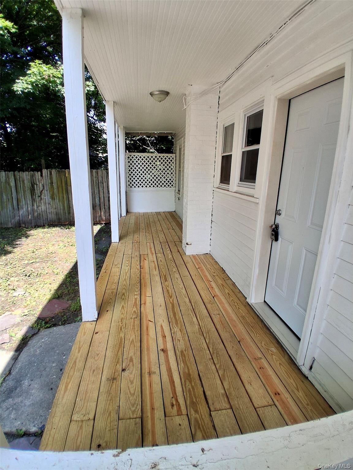 215 Maple Avenue Property Photo 2