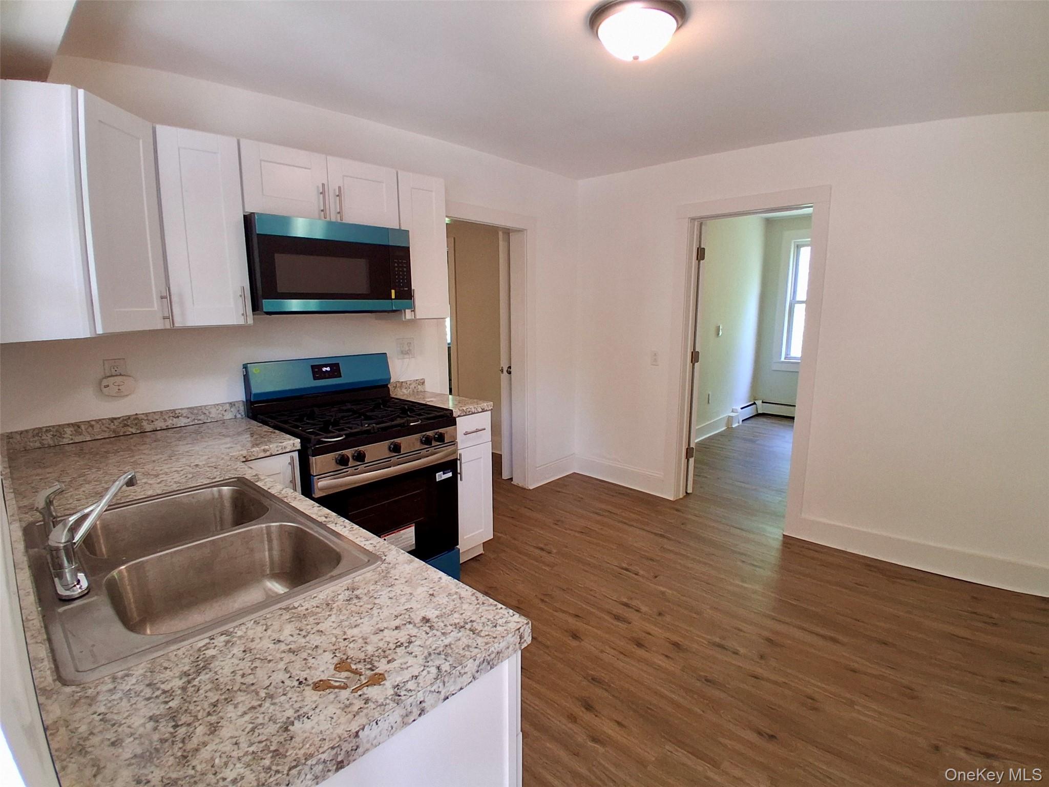 215 Maple Avenue Property Photo 4