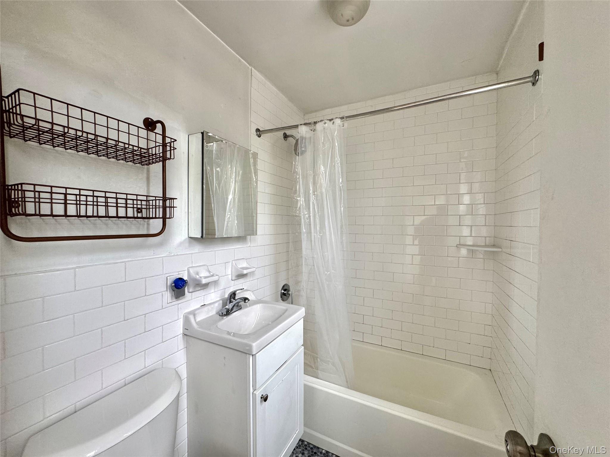 62 W Bridge Street Property Photo 10
